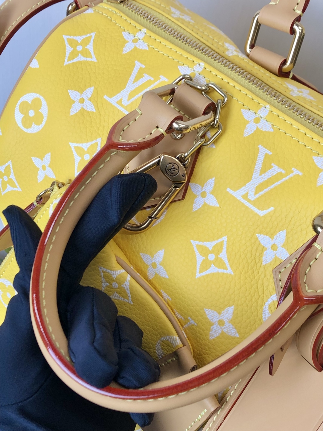 LOUIS VUITTON 路易威登 LV 𝑺𝒑𝒆𝒆𝒅𝒚 𝑷𝟗 𝑩𝒂𝒏𝒅𝒐𝒖𝒍𝒊𝒆𝒓𝒆 𝟑𝟎 可拆卸肩带 LV牛皮革 斜挎包 单肩包 双肩包 水桶 手提包 黄色 𝑴𝟐𝟒𝟒𝟐𝟖