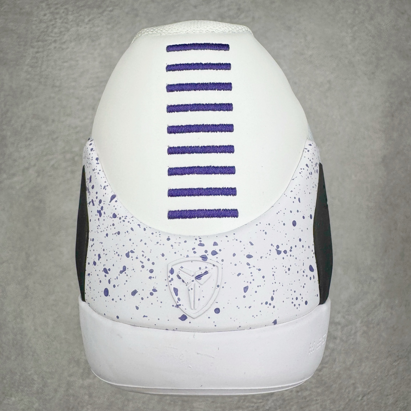 S2 KOBE 9  EM  科比9 低筒 篮球鞋 实战鞋 球鞋 男鞋 波鞋 湖人白紫 IH1401-100 