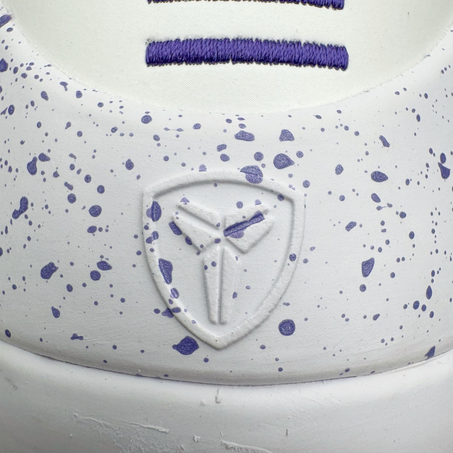 S2 KOBE 9  EM  科比9 低筒 篮球鞋 实战鞋 球鞋 男鞋 波鞋 湖人白紫 IH1401-100 