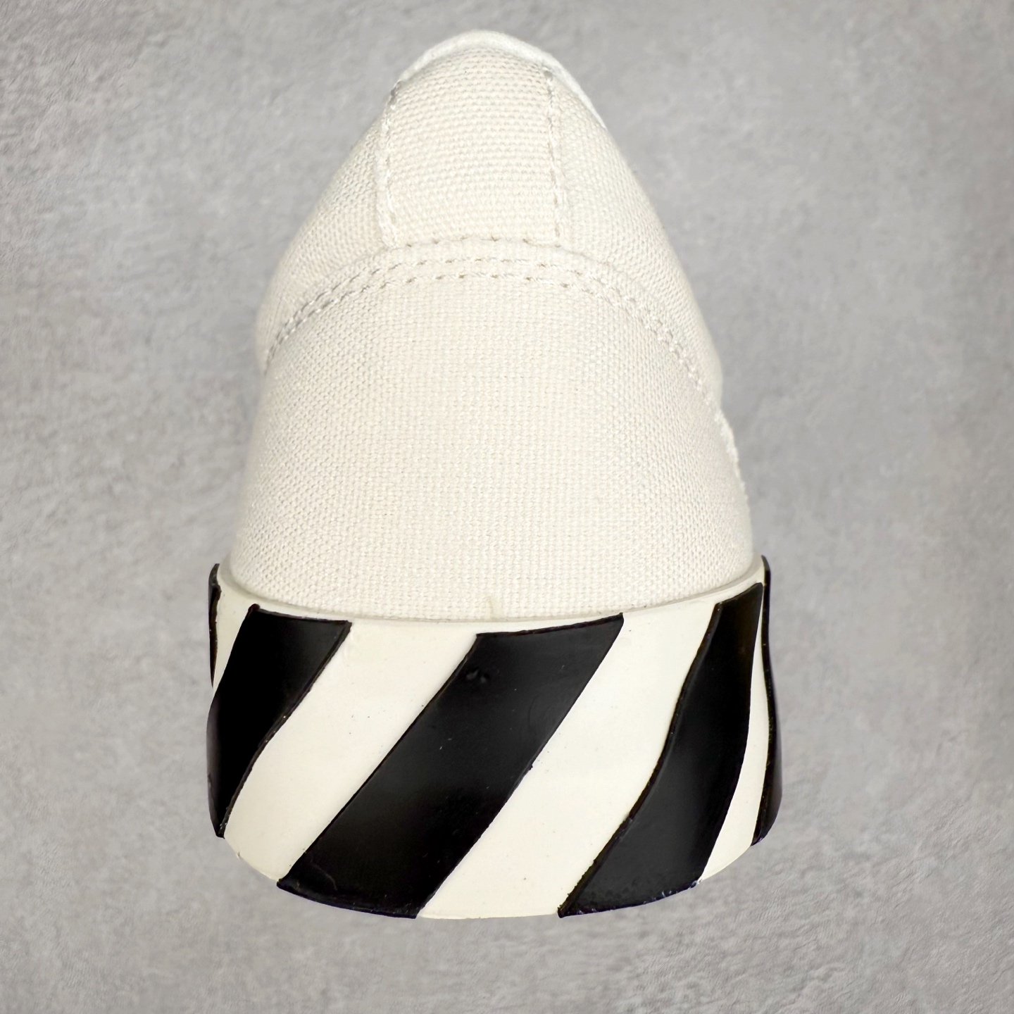 OFF-WHITE ulcanized 织物 低筒 系带圆头 时尚板鞋 男款 女款 白灰 OMIA085S23LEA0050145