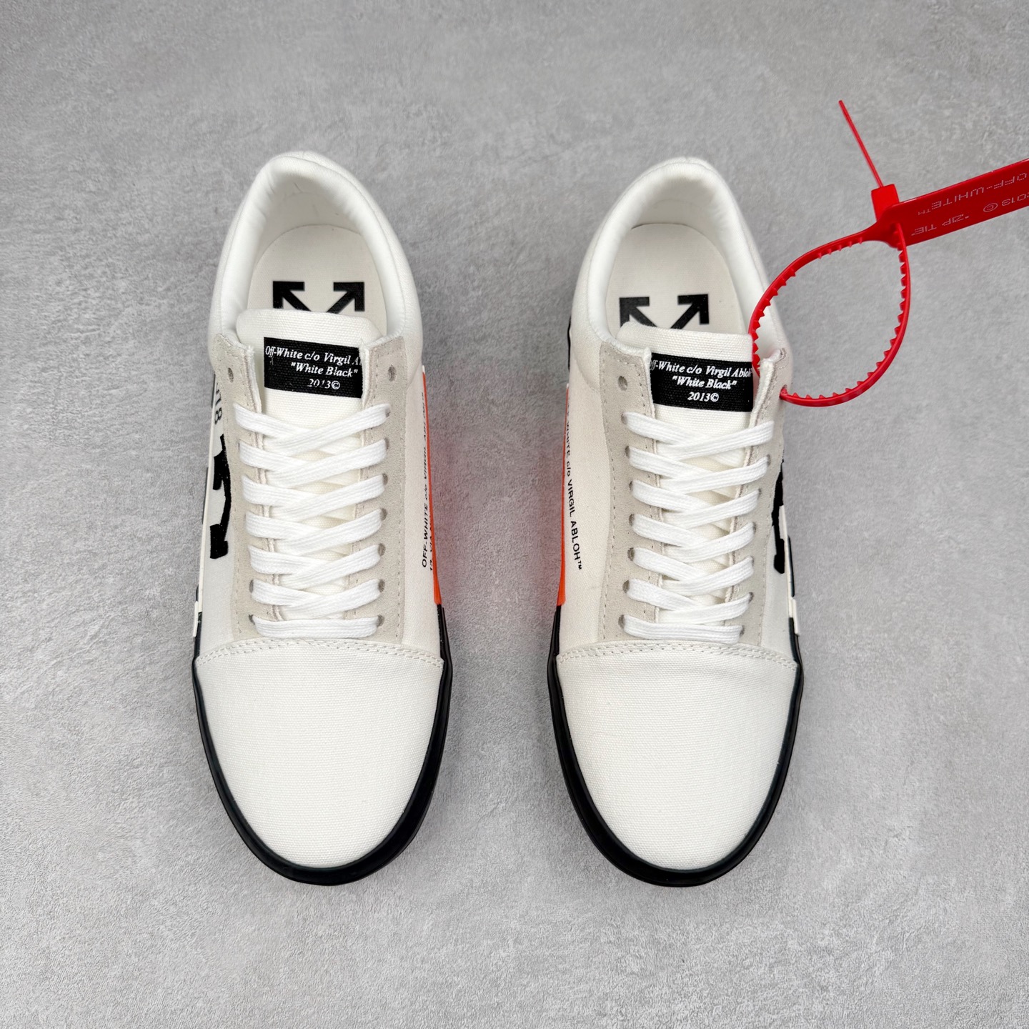 OFF-WHITE ulcanized 织物 低筒 系带圆头 时尚板鞋 男款 女款 黑白OMIA085S22LEA0010146