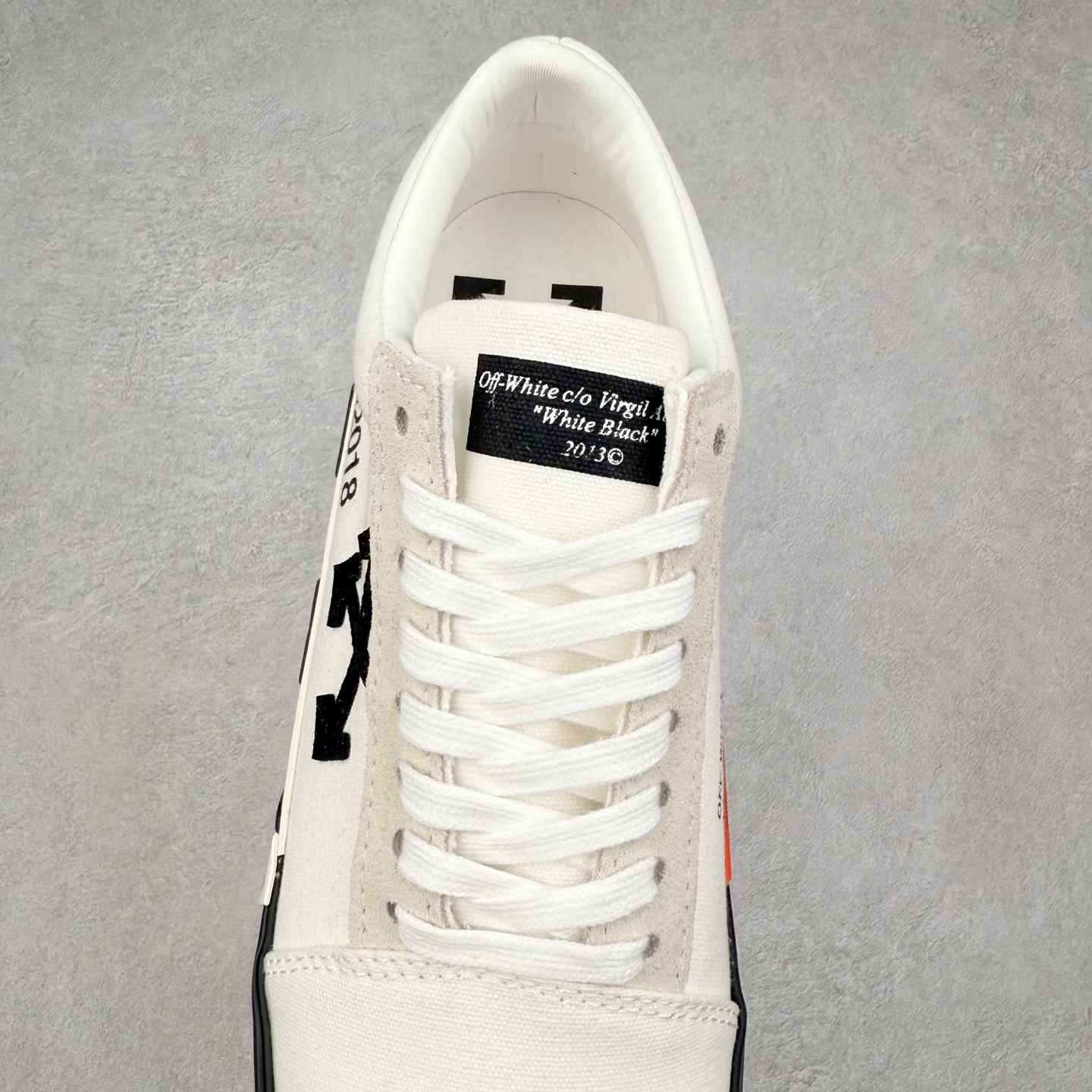 OFF-WHITE ulcanized 织物 低筒 系带圆头 时尚板鞋 男款 女款 黑白OMIA085S22LEA0010146