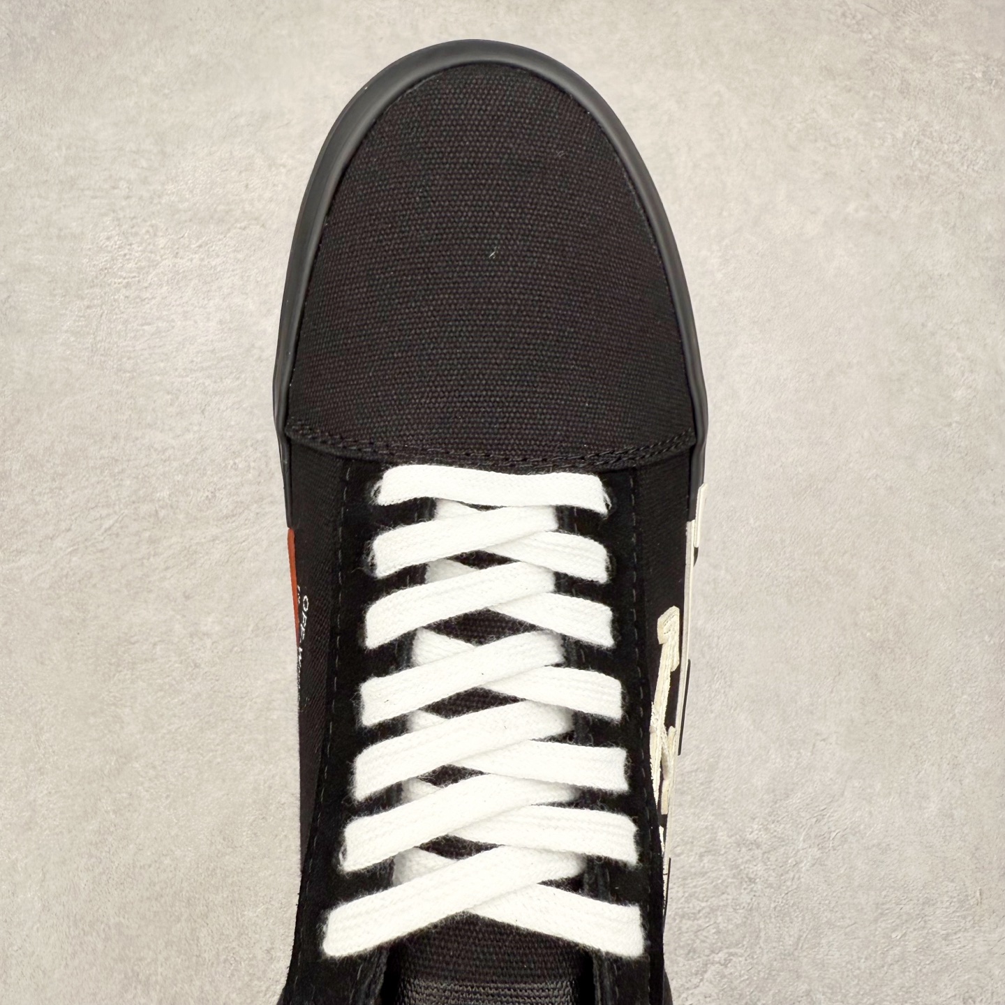 OFF-WHITE ulcanized 织物 低筒 系带圆头 时尚板鞋 男款 女款 黑 OMIA085E183510011000