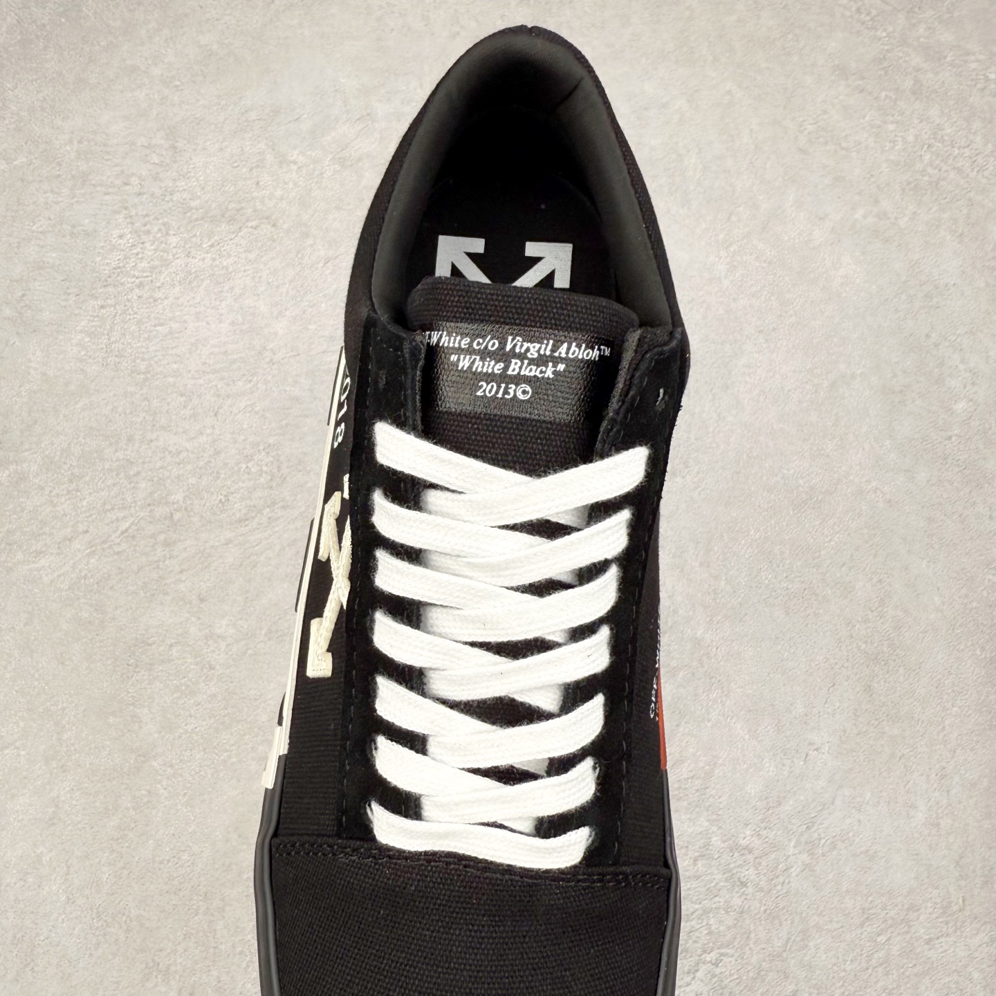 OFF-WHITE ulcanized 织物 低筒 系带圆头 时尚板鞋 男款 女款 黑 OMIA085E183510011000