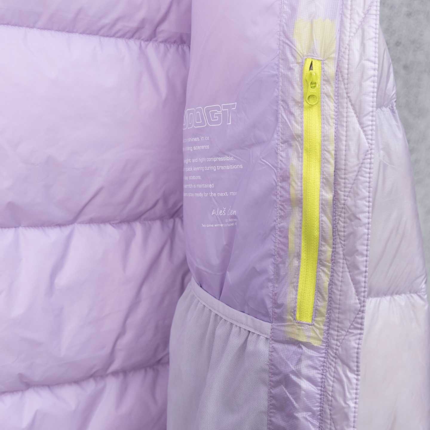 凯乐石KAILAS 5000GT 防风保暖拒水轻量易收纳高海拔徒步登山运动户外连帽羽绒服 男女同款 粉色 KG2443114