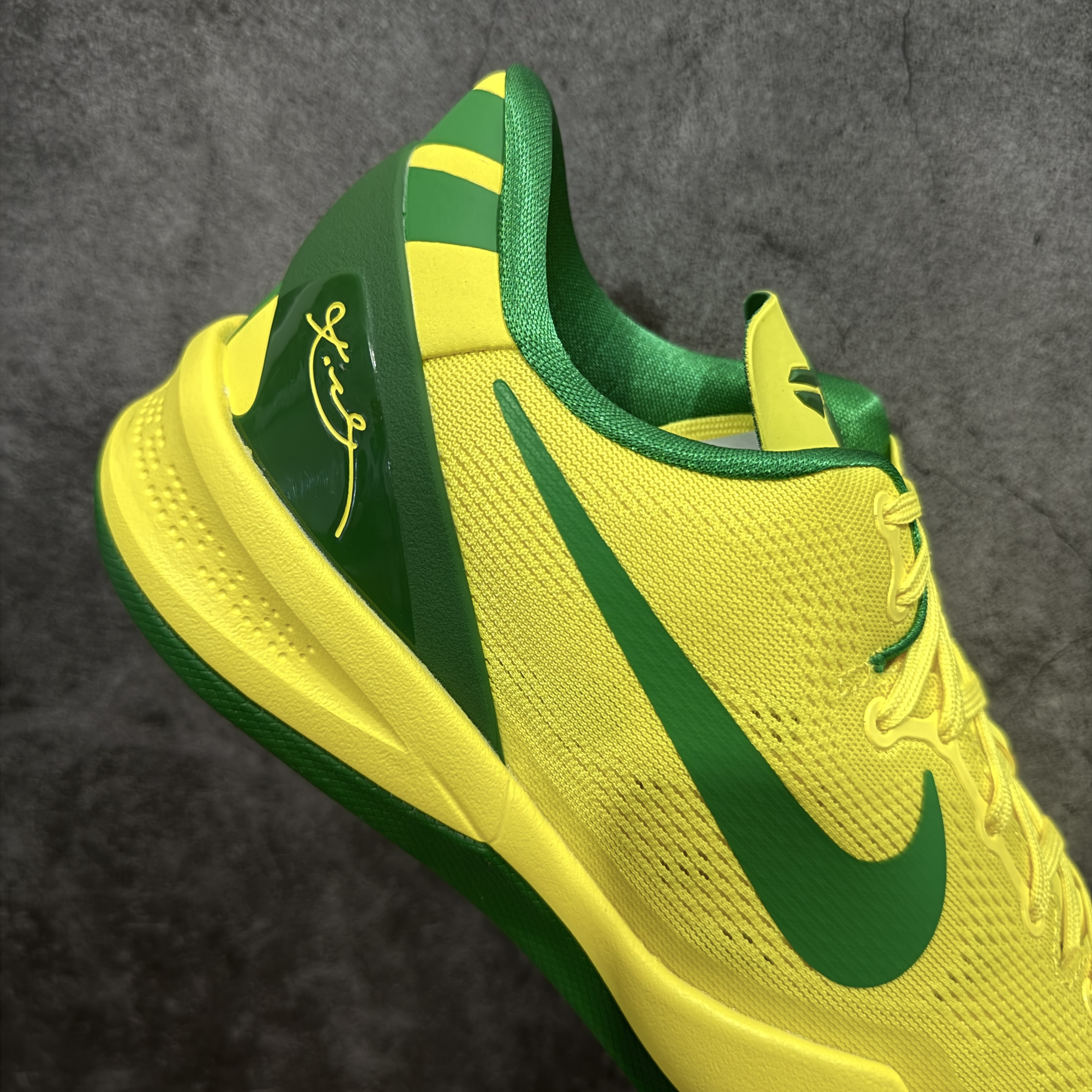 GX Kobe 8 OREGON DUCKS" PE PACK 科比8 低筒 全掌LUNARLON 鞋墊 籃球鞋 實戰鞋 球鞋 男鞋 波鞋 俄勒冈黄鸭子