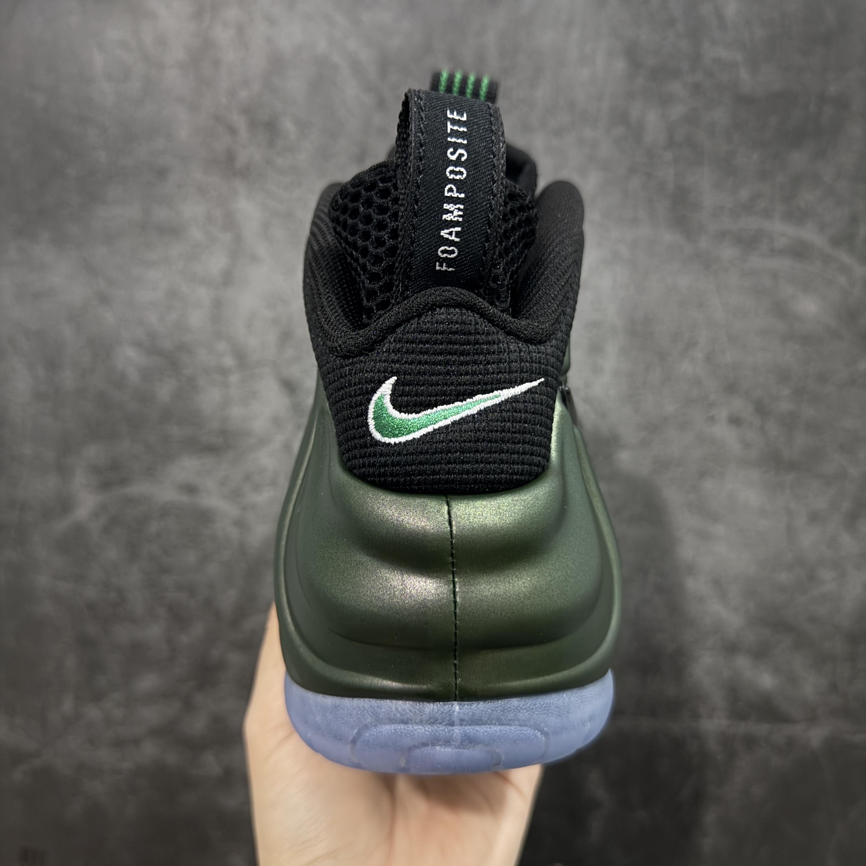 NIKE Air Foamposite  喷泡 篮球鞋 男鞋 真碳板 真气垫 波鞋  绿黑 2025 喷泡 HF0794-300