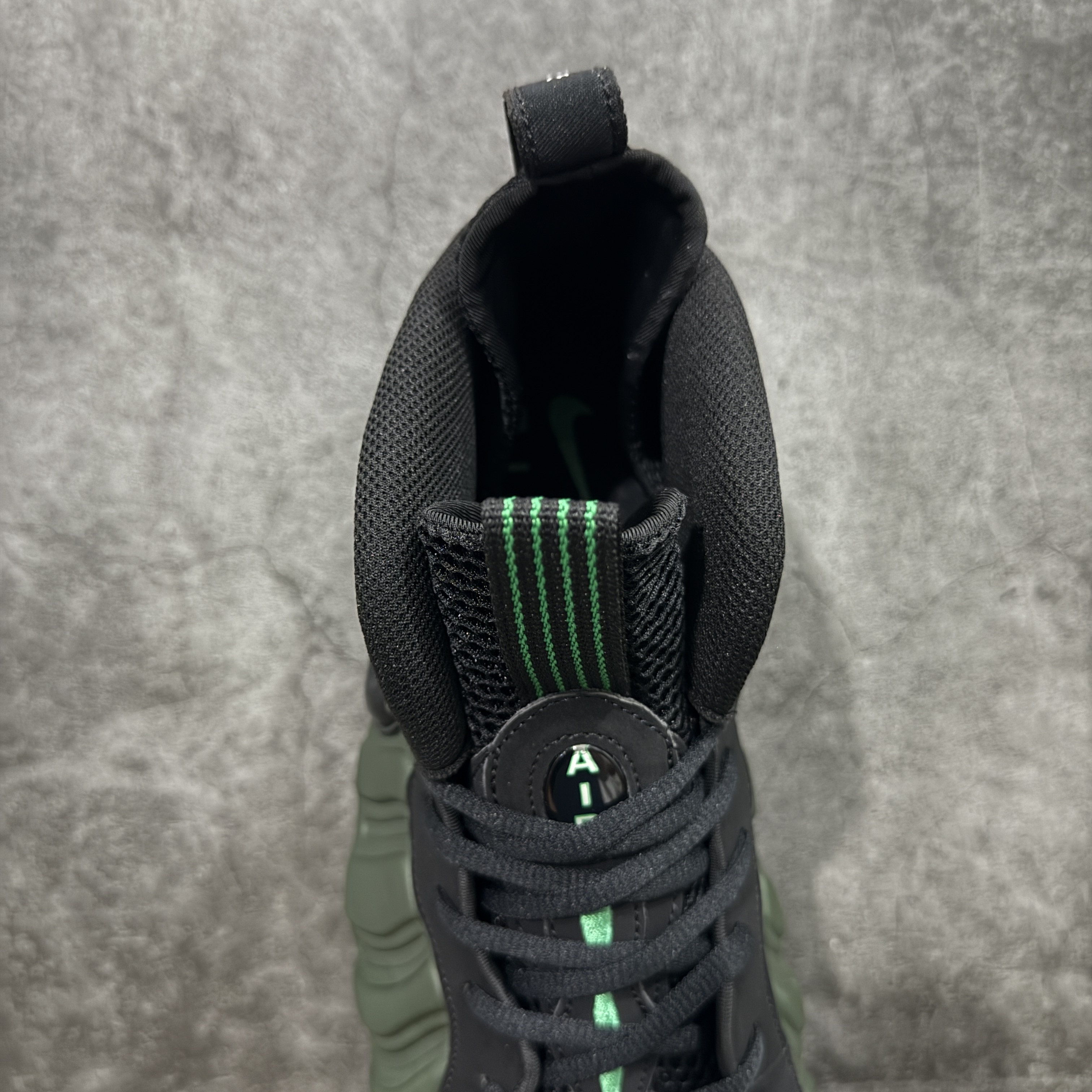 NIKE Air Foamposite  喷泡 篮球鞋 男鞋 真碳板 真气垫 波鞋  绿黑 2025 喷泡 HF0794-300