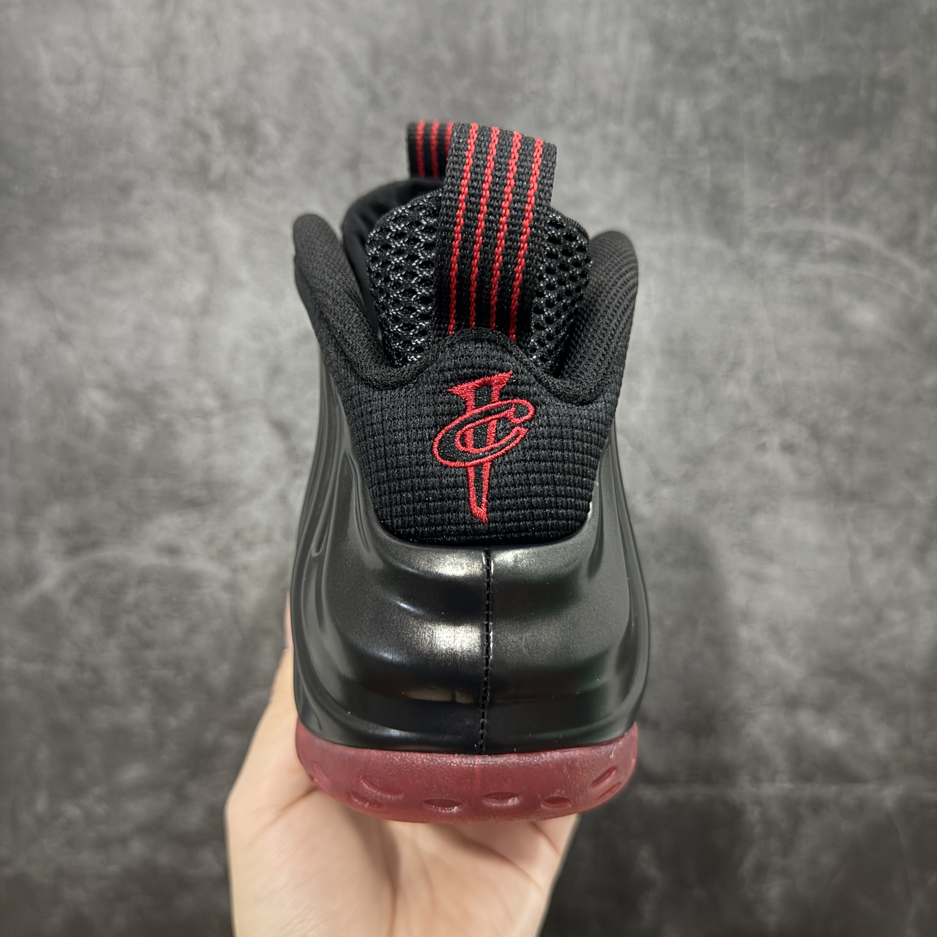 NIKE Air Foamposite  喷泡 篮球鞋 男鞋 真碳板 真气垫 波鞋 黑红喷 2025 喷泡 IB2219-001 