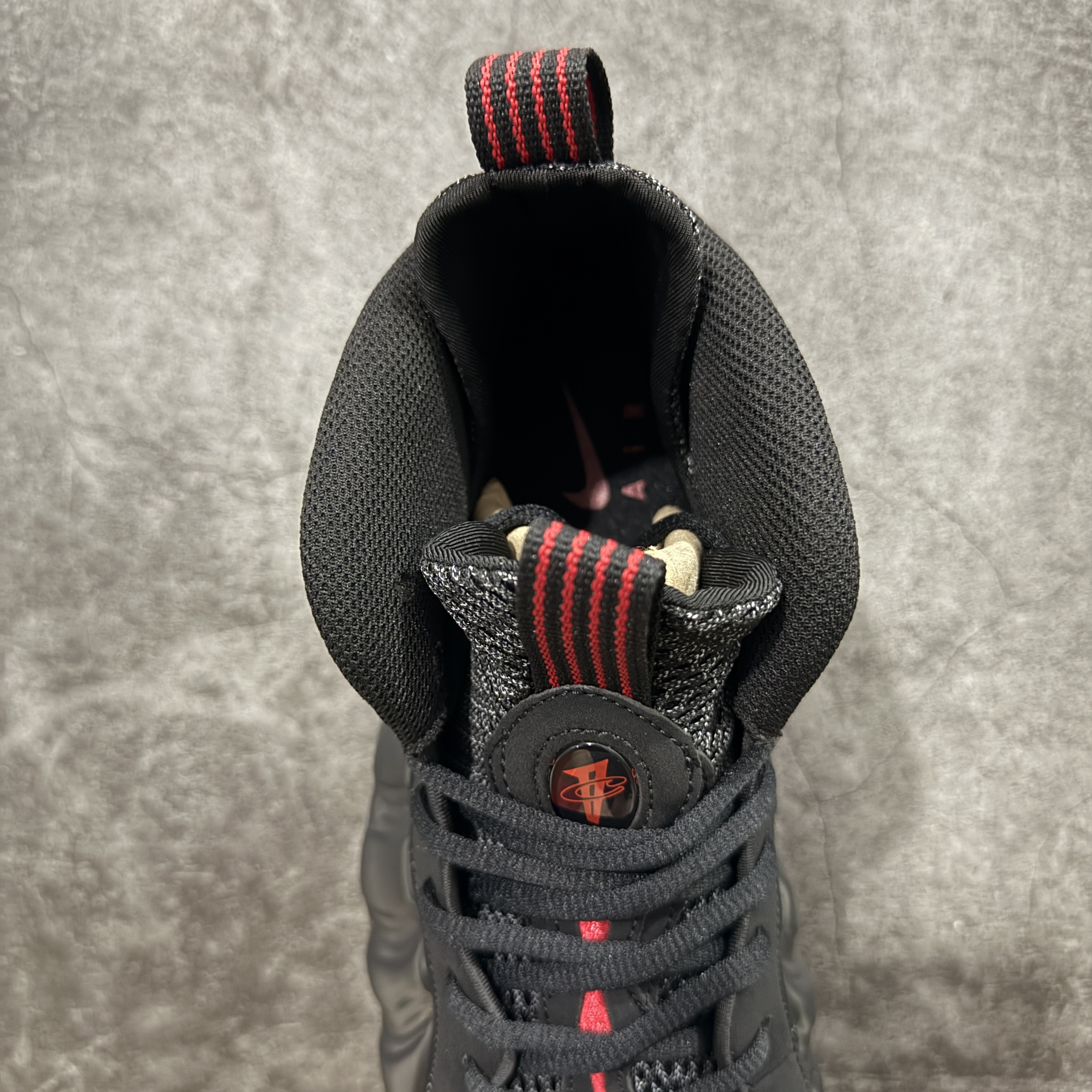 NIKE Air Foamposite  喷泡 篮球鞋 男鞋 真碳板 真气垫 波鞋 黑红喷 2025 喷泡 IB2219-001 