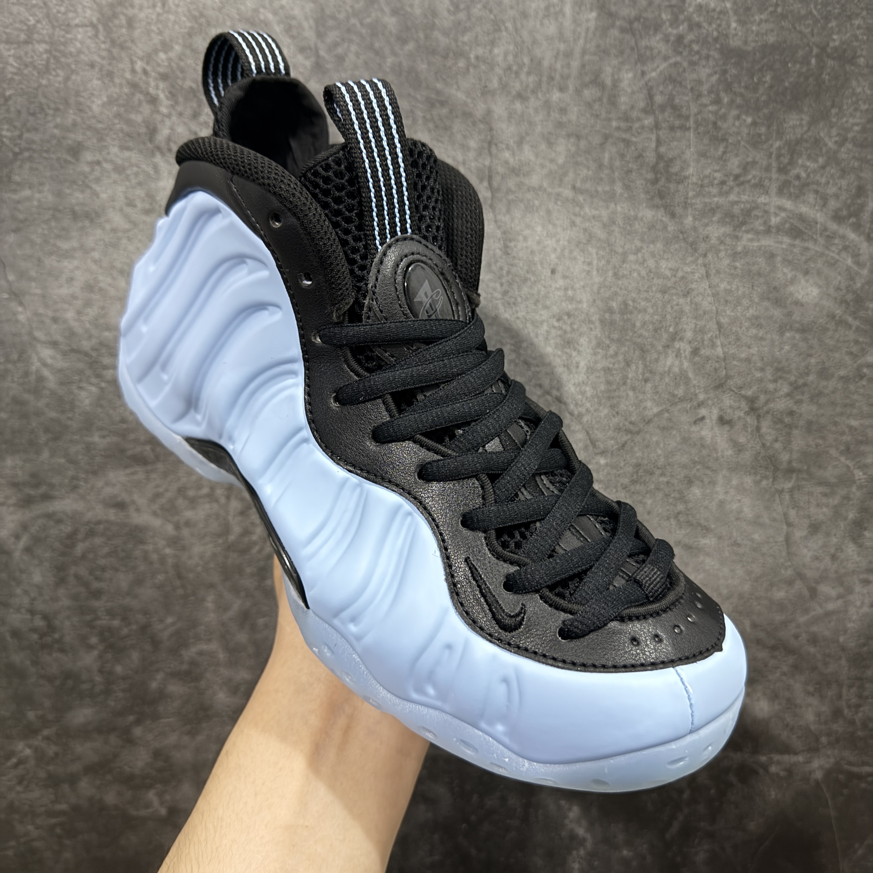 NIKE Air Foamposite  喷泡 篮球鞋 男鞋 真碳板 真气垫 波鞋 冰蓝喷 HJ6014-400
