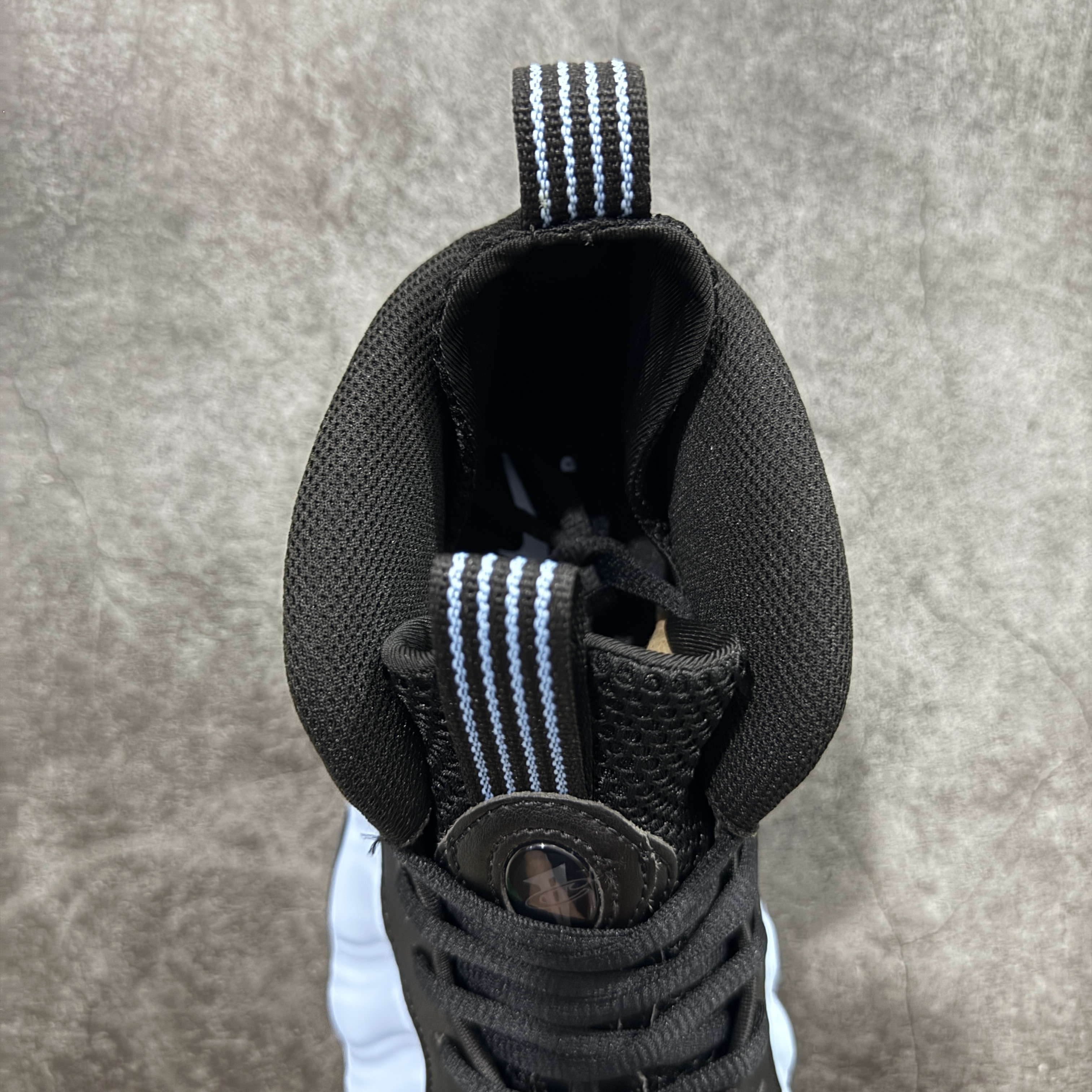 NIKE Air Foamposite  喷泡 篮球鞋 男鞋 真碳板 真气垫 波鞋 冰蓝喷 HJ6014-400