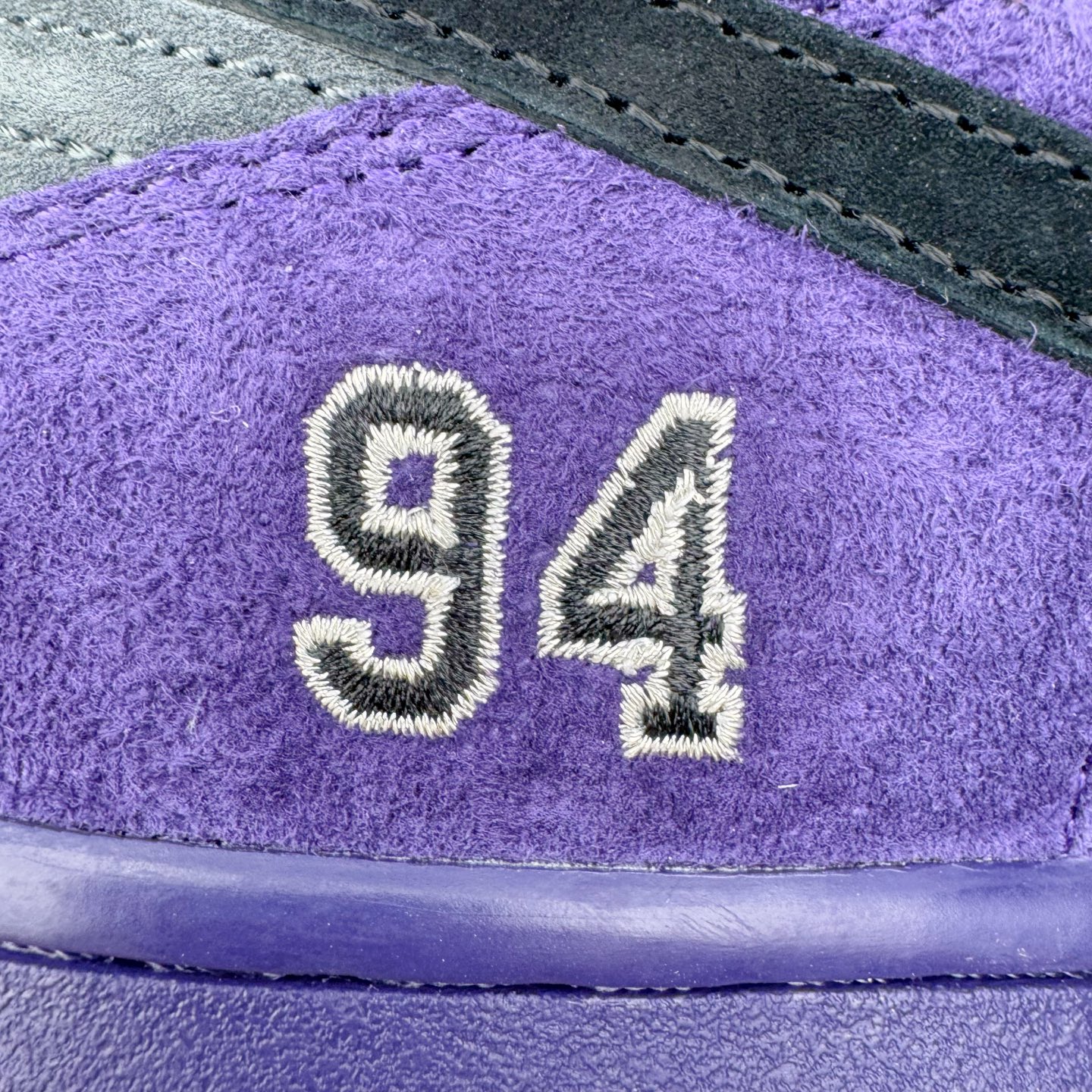 Supreme  Dunk SB DUNK LOW PRO 94 低筒 复古板鞋 休闲鞋 男鞋 女鞋 波鞋 紫色 HQ8487-500