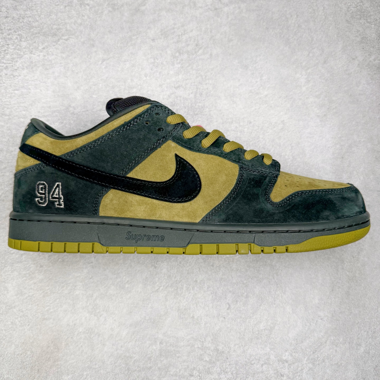 Supreme Dunk SB DUNK LOW PRO 94 低筒 复古板鞋 休闲鞋 男鞋 女鞋 波鞋 黄黑 HQ8487-300