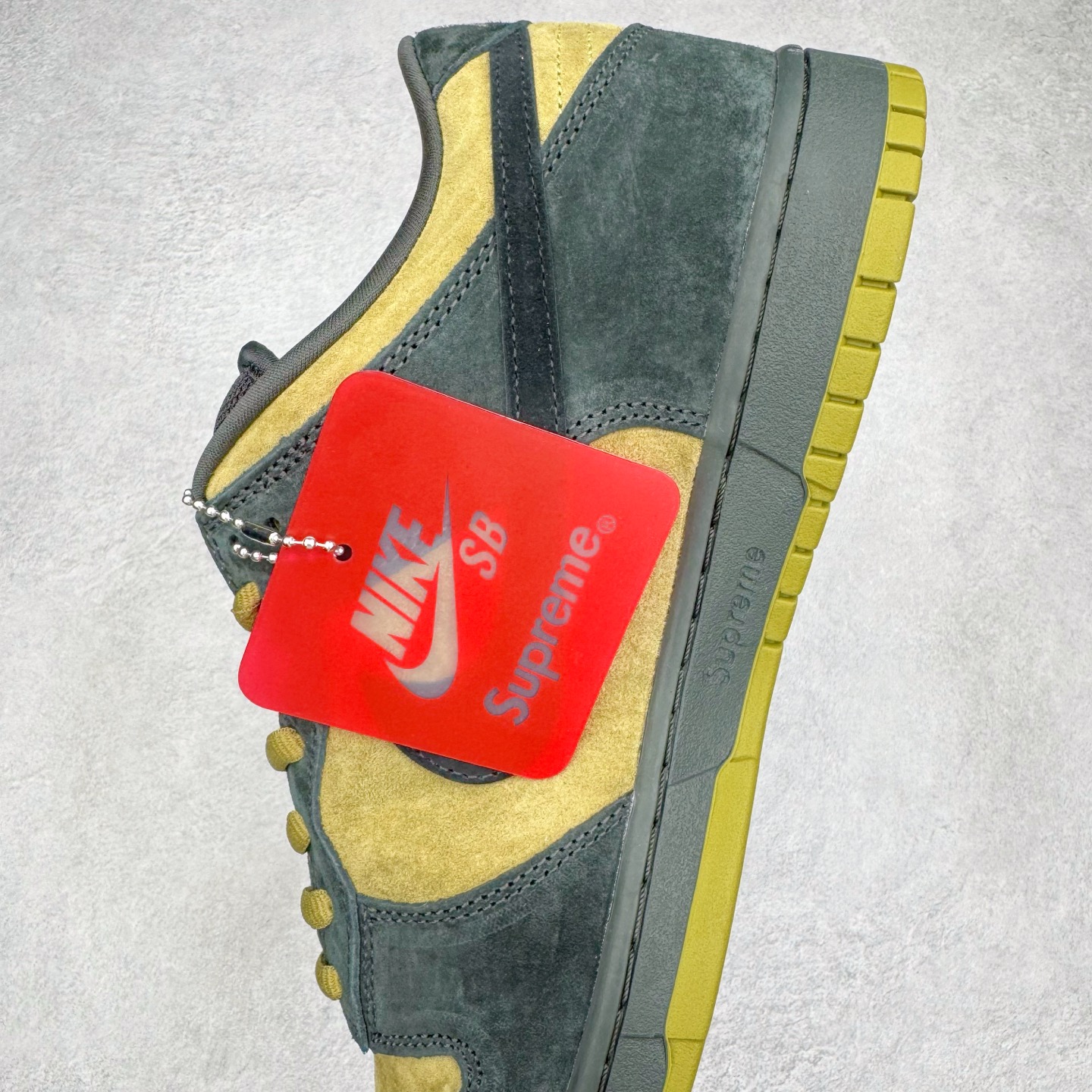 Supreme Dunk SB DUNK LOW PRO 94 低筒 复古板鞋 休闲鞋 男鞋 女鞋 波鞋 黄黑 HQ8487-300