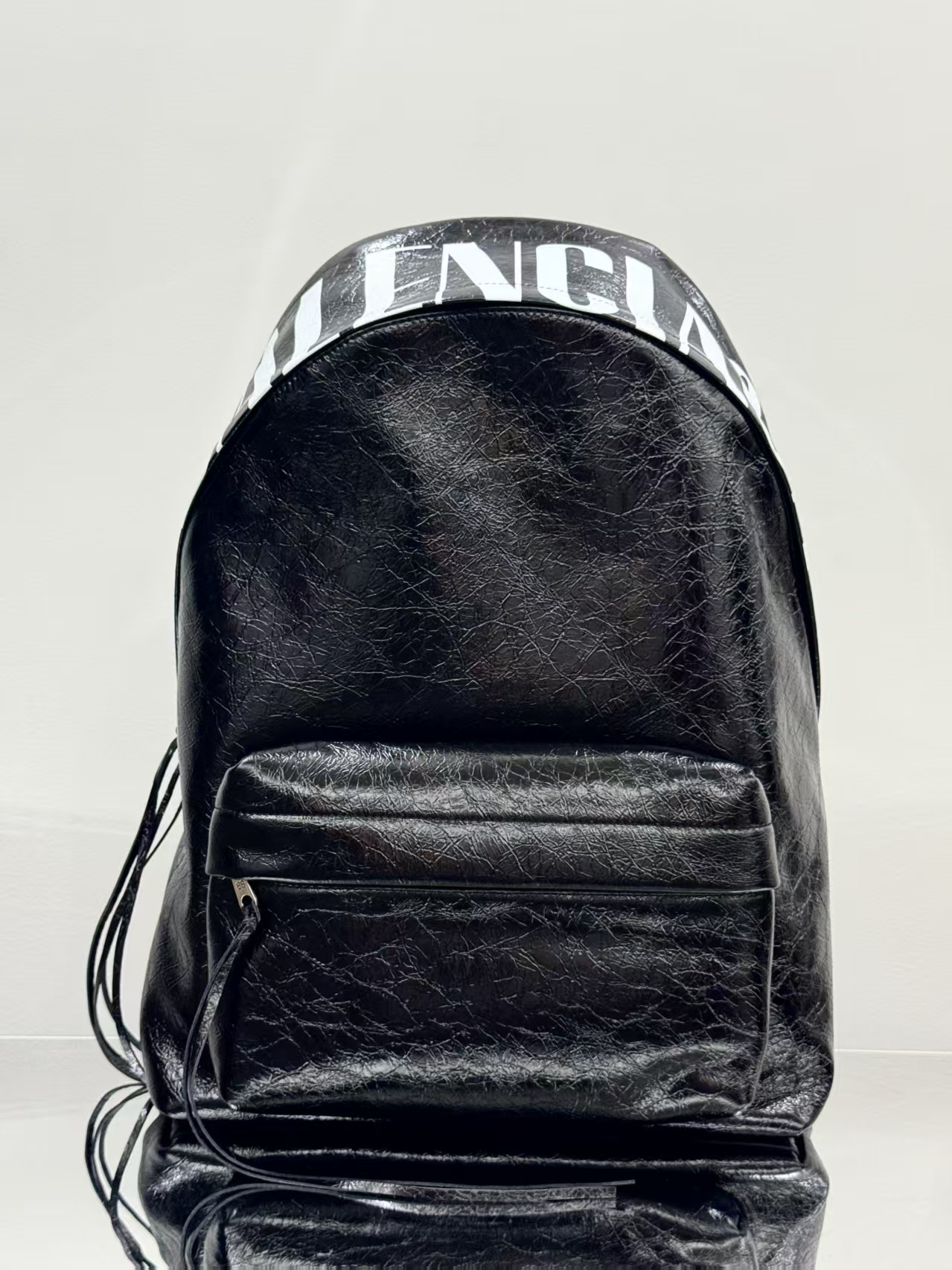 Balenciag 巴黎世家 Arena 品牌徽标印花 小羊皮  双肩包  男女同款  黑色  8272062ABVX1090