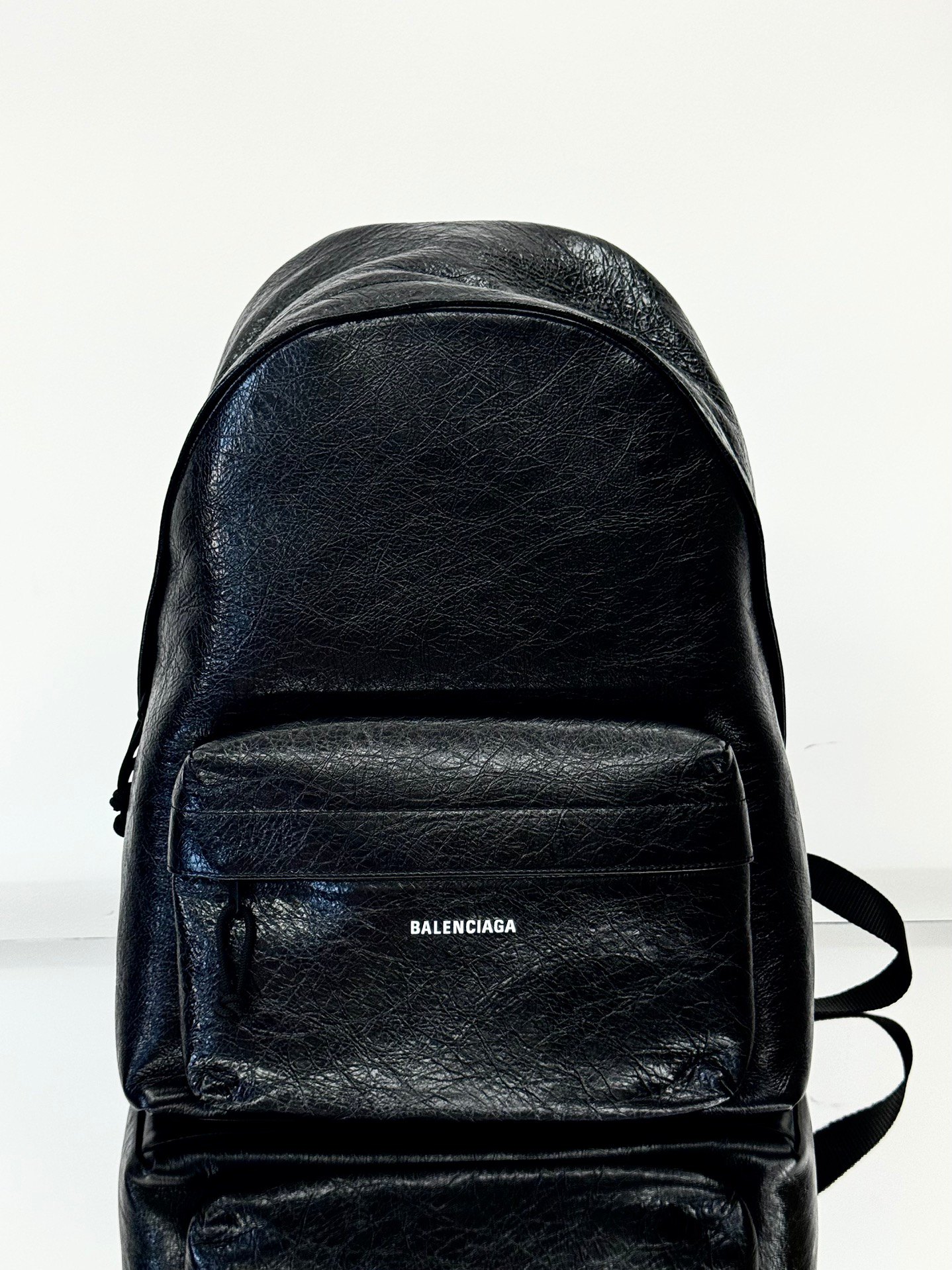 Balenciag 巴黎世家 Explorer 品牌徽标印花 小羊皮  双肩包  男女同款  黑色 5032211VG071000