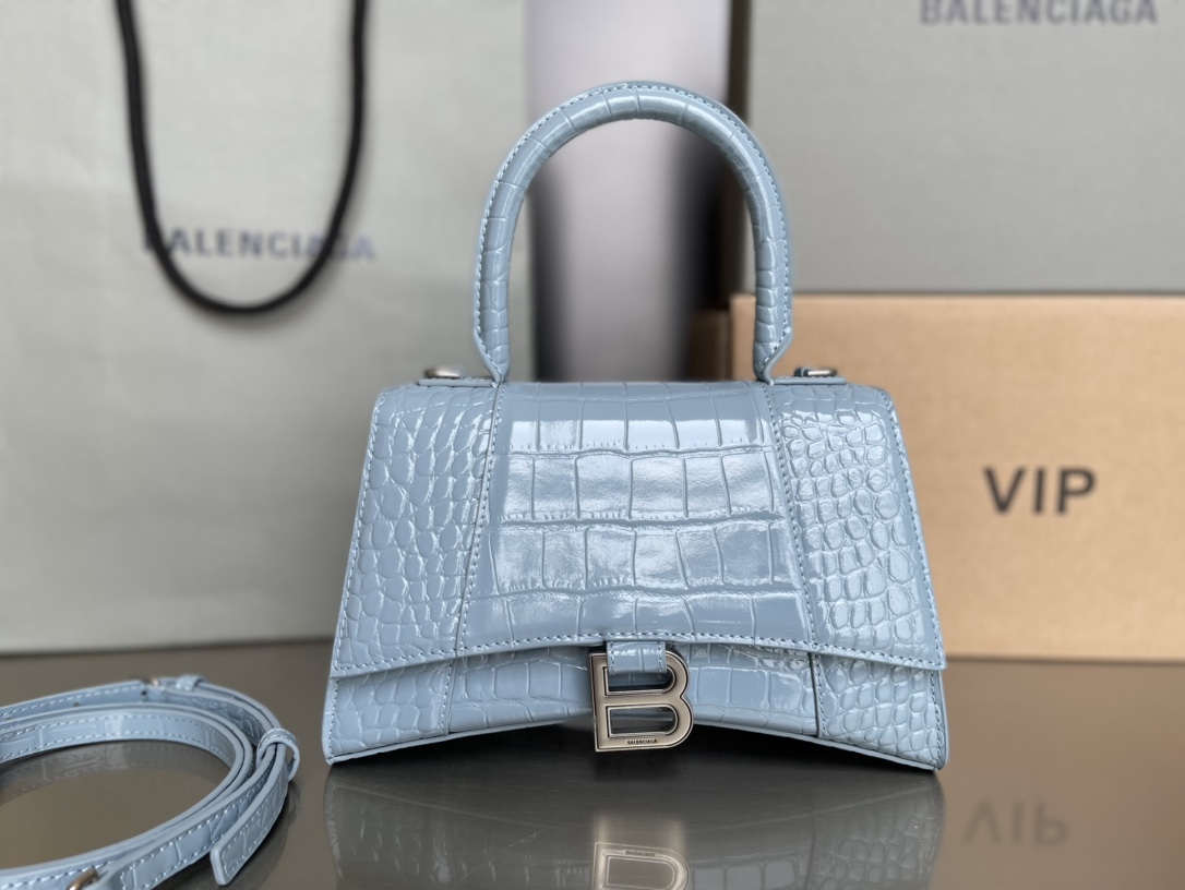 23CM Balenciag 巴黎世家 𝗛𝗼𝘂𝗿𝗴𝗹𝗮𝘀𝘀 沙漏 标志性浮雕品牌 可调节 牛皮 单肩 斜挎 手提包 女款 灰蓝色鳄鱼纹 5935461LR6Y4712