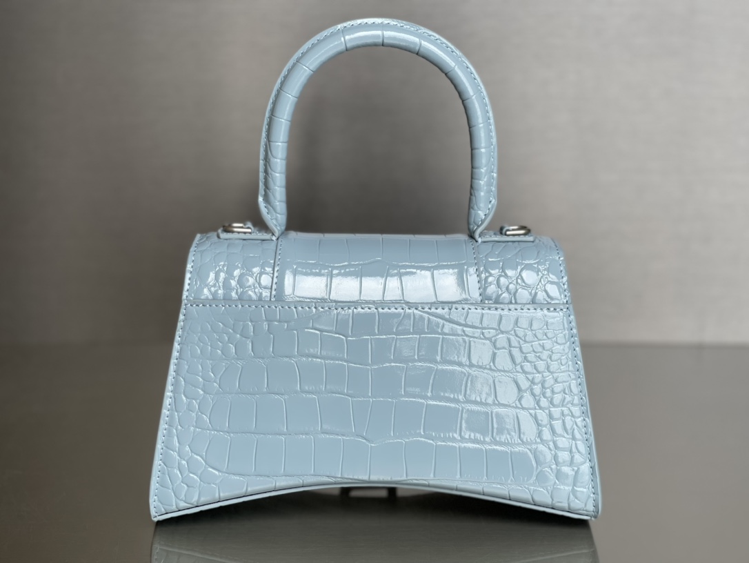 23CM Balenciag 巴黎世家 𝗛𝗼𝘂𝗿𝗴𝗹𝗮𝘀𝘀 沙漏 标志性浮雕品牌 可调节 牛皮 单肩 斜挎 手提包 女款 灰蓝色鳄鱼纹 5935461LR6Y4712