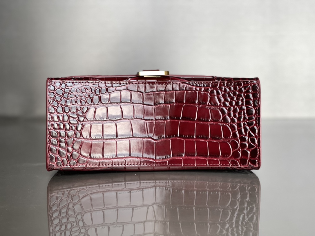 23CM Balenciag 巴黎世家 𝗛𝗼𝘂𝗿𝗴𝗹𝗮𝘀𝘀 沙漏 标志性浮雕品牌 可调节 牛皮 单肩 斜挎 手提包 女款 酒红鳄鱼纹 5935461LRGM6211