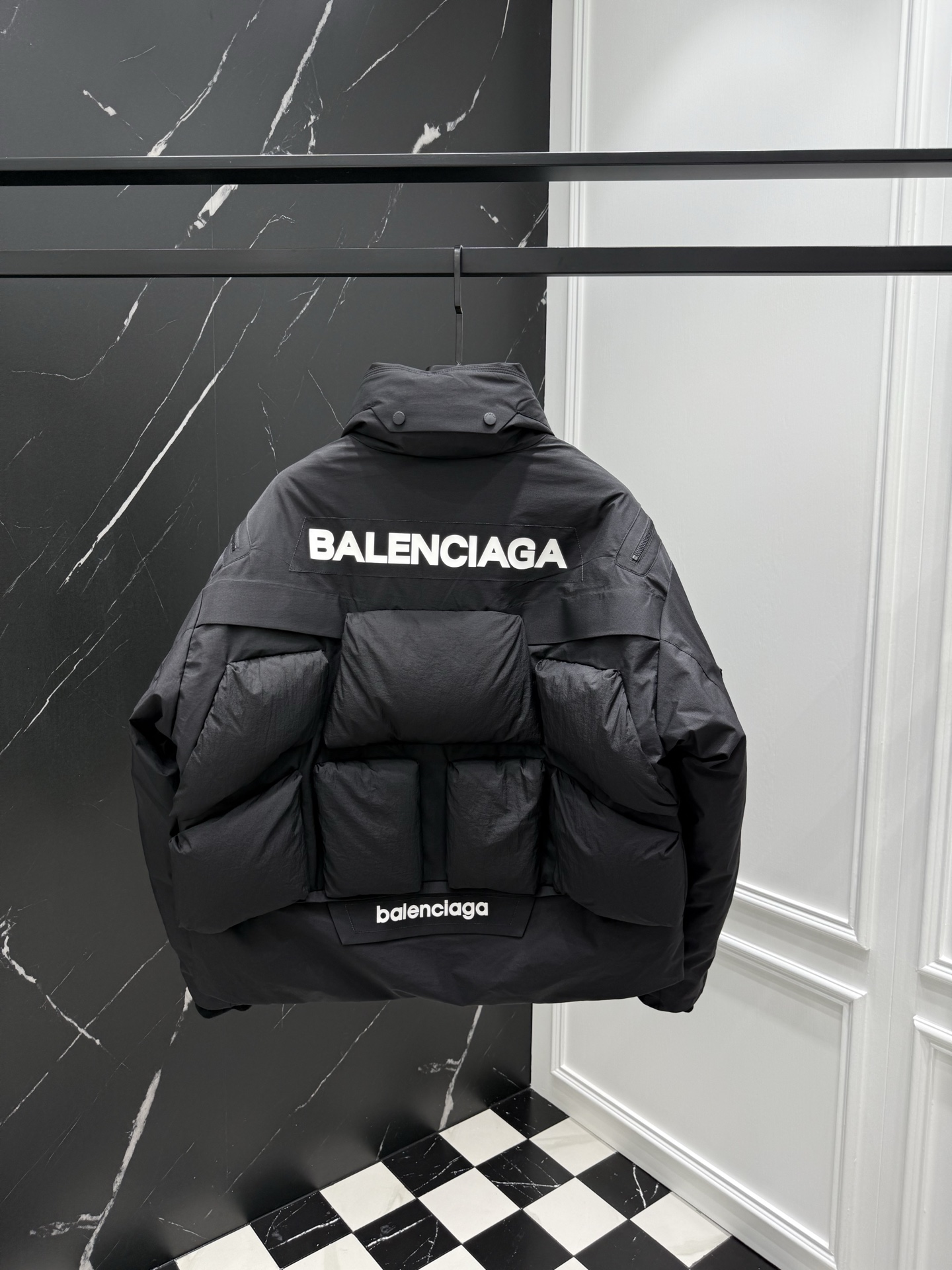 Balenciaga 巴黎世家 羽绒服  夹克 外套 长袖 秋冬 黑色  