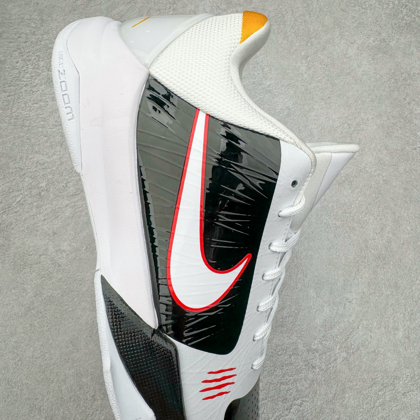 STAR S级 Kobe5 Bruce Lee 科比 5  前掌气垫 后掌EVA 籃球鞋 球鞋 實戰鞋  真碳板  波鞋 李小龙黑白 CD4991-101