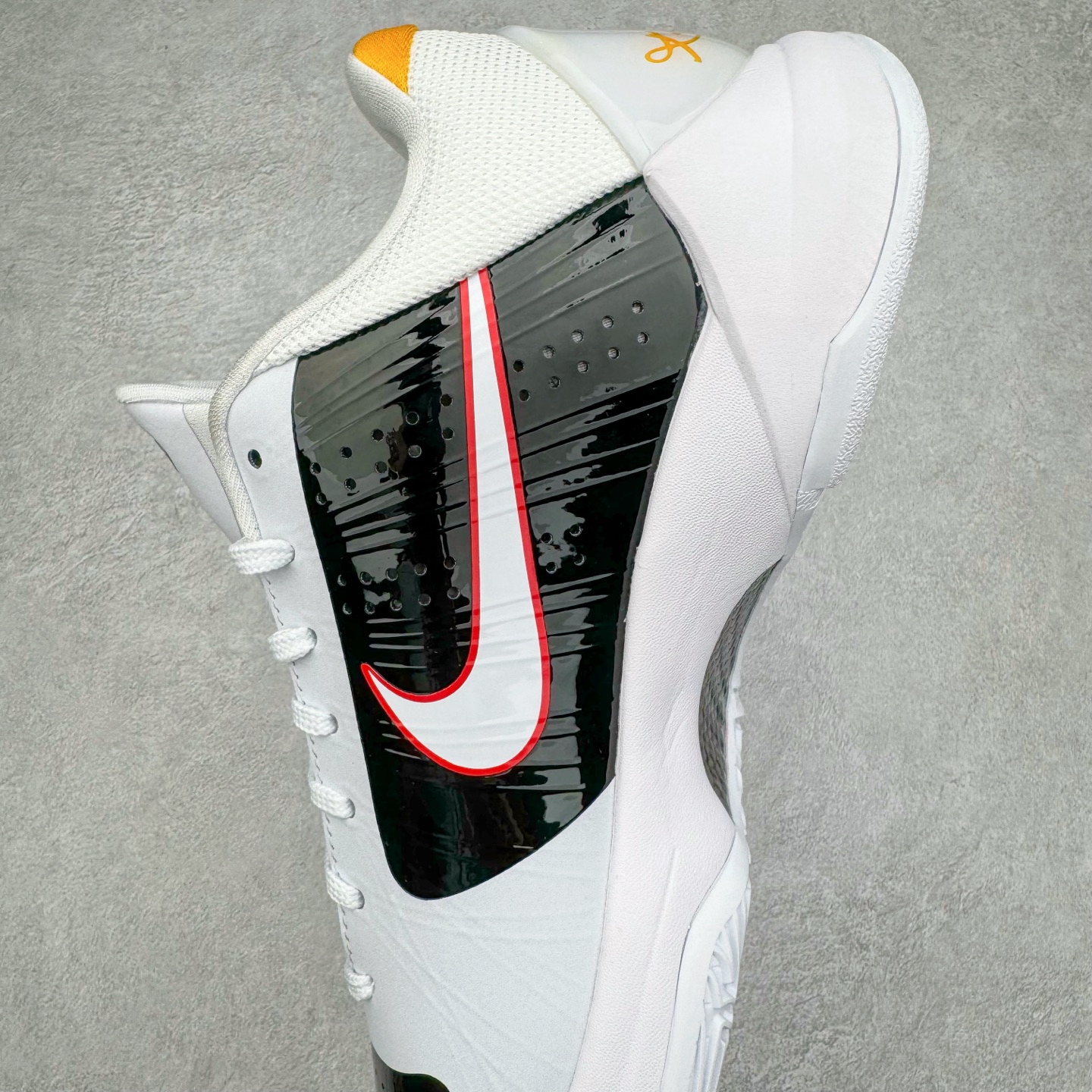 STAR S级 Kobe5 Bruce Lee 科比 5  前掌气垫 后掌EVA 籃球鞋 球鞋 實戰鞋  真碳板  波鞋 李小龙黑白 CD4991-101