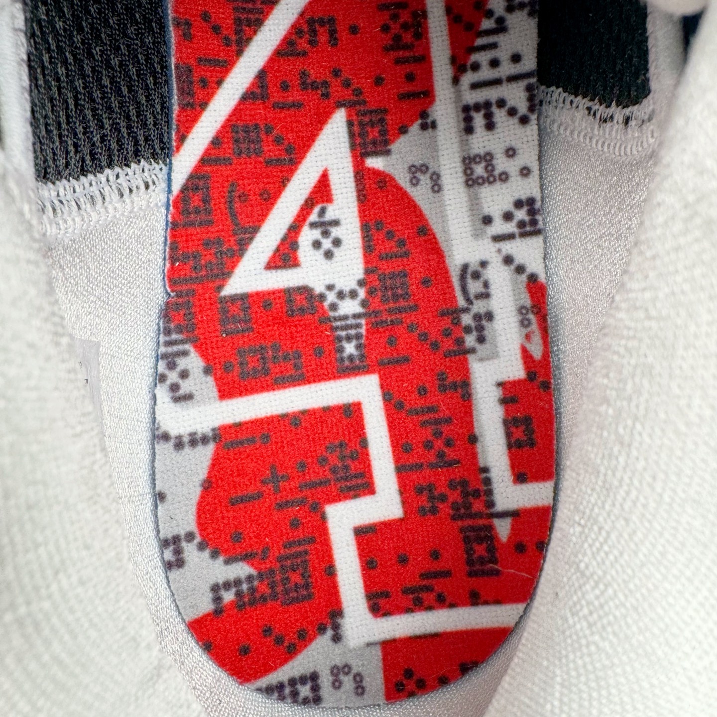 STAR S级 Kobe5 Bruce Lee 科比 5  前掌气垫 后掌EVA 籃球鞋 球鞋 實戰鞋  真碳板  波鞋 李小龙黑白 CD4991-101