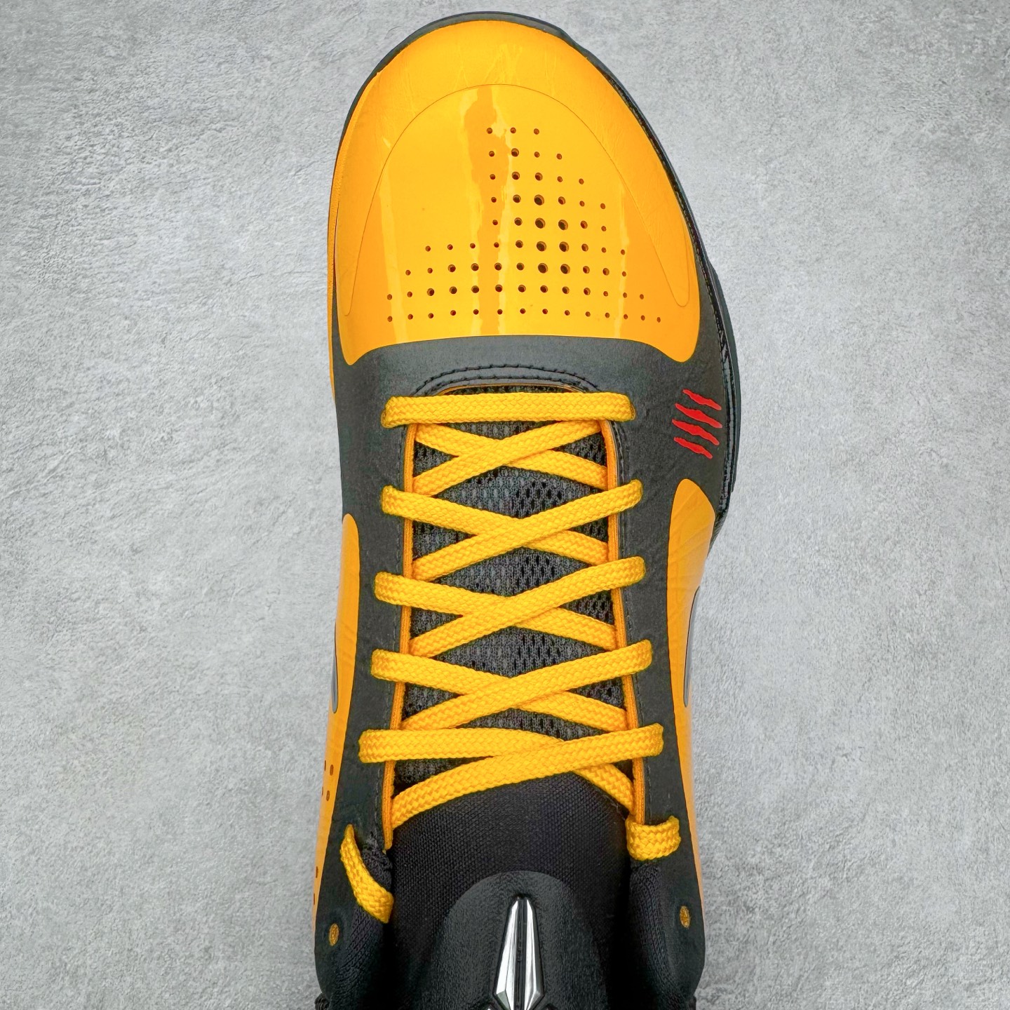 STAR S级 Kobe5 Bruce Lee 科比 5  前掌气垫 后掌EVA 籃球鞋 球鞋 實戰鞋  真碳板  波鞋  李小龙黑黄 CD4991-700