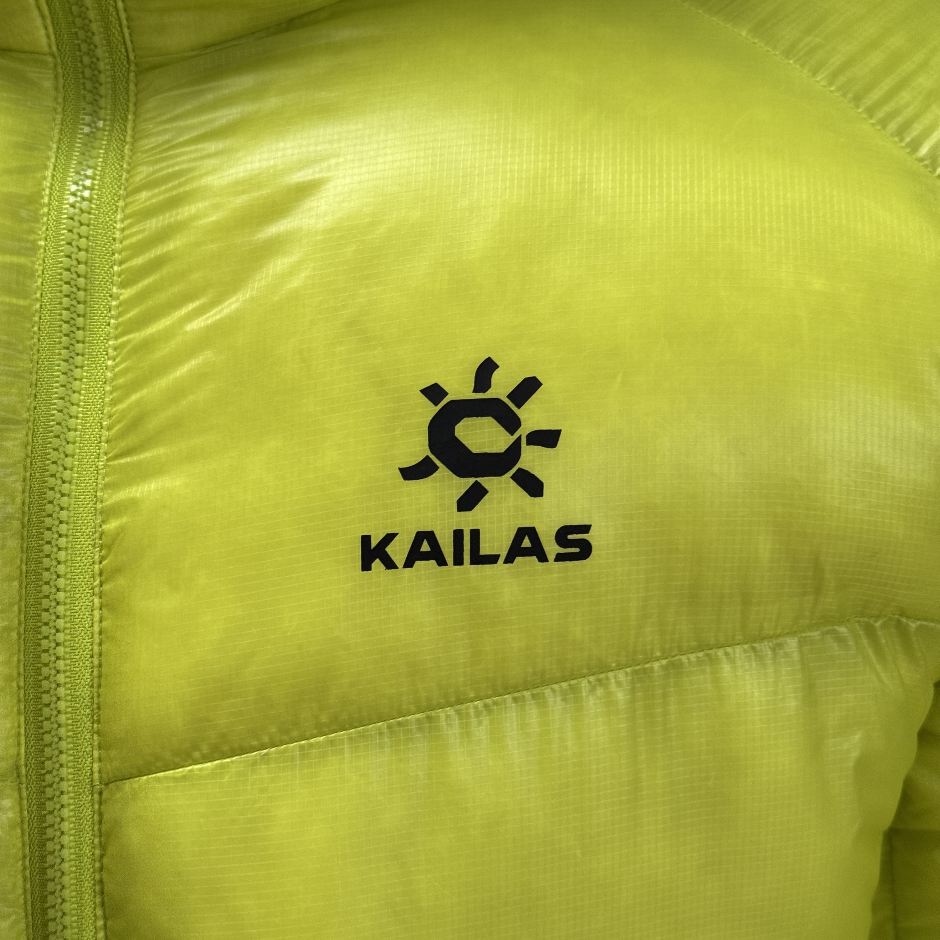 凯乐石KAILAS 5000GT 防风保暖拒水轻量易收纳高海拔徒步登山运动户外 连帽羽绒服 男女同款 荧光绿