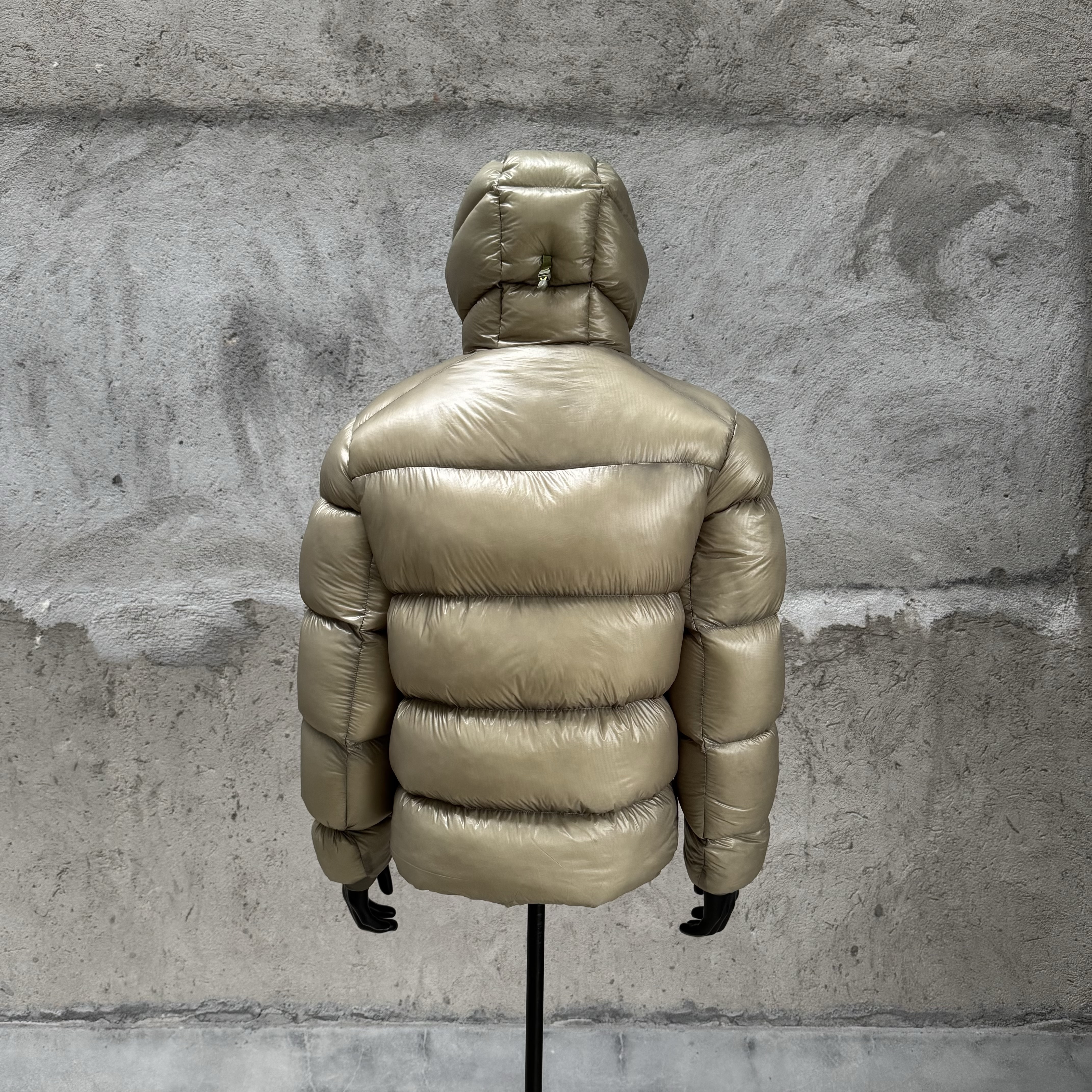 凯乐石KAILAS 5000GT 防风保暖拒水轻量易收纳高海拔徒步登山运动户外 连帽羽绒服 男女同款 乌木色 KG2443114