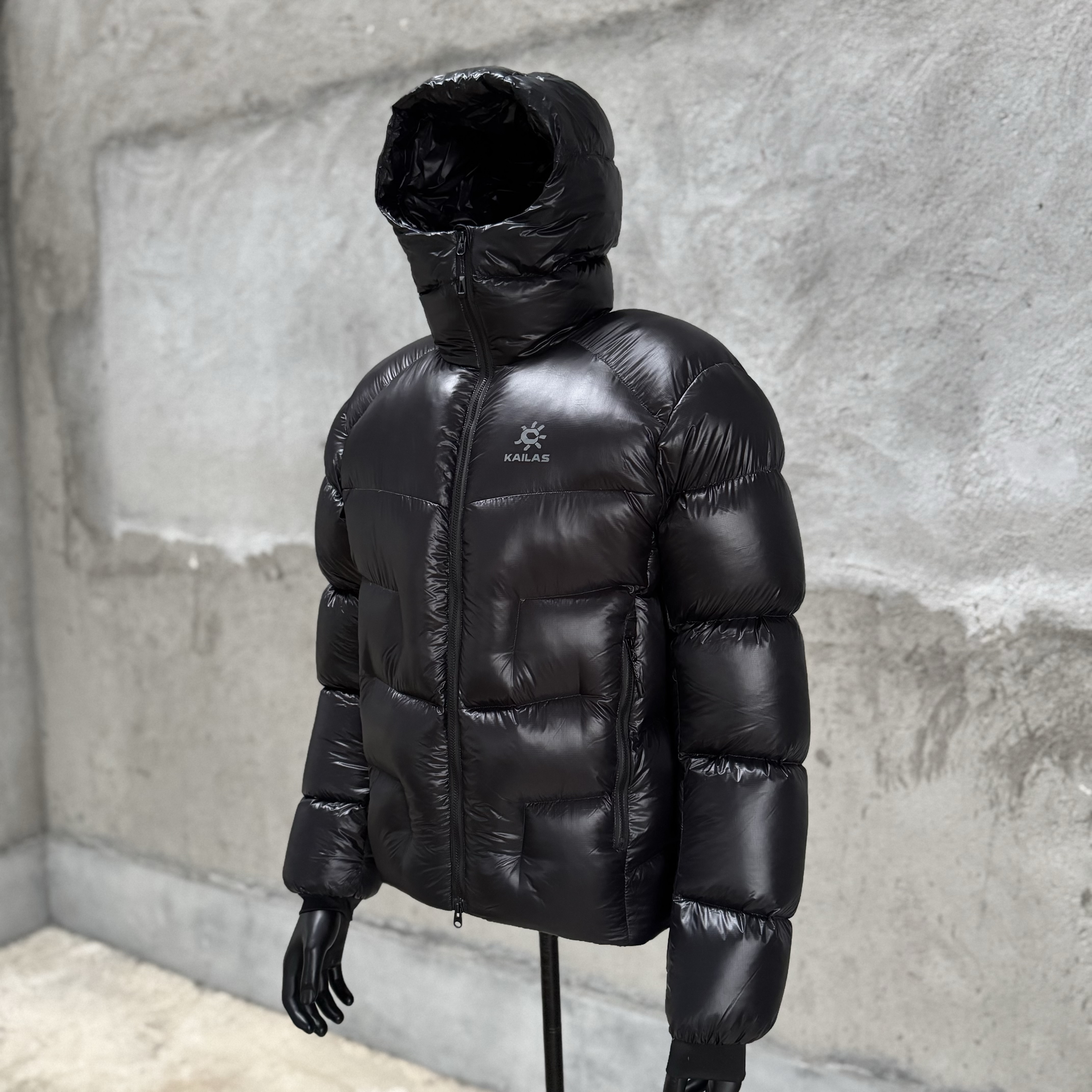 凯乐石KAILAS 5000GT 防风保暖拒水轻量易收纳高海拔徒步登山运动户外 连帽羽绒服 男女同款 黑色 KG2443114