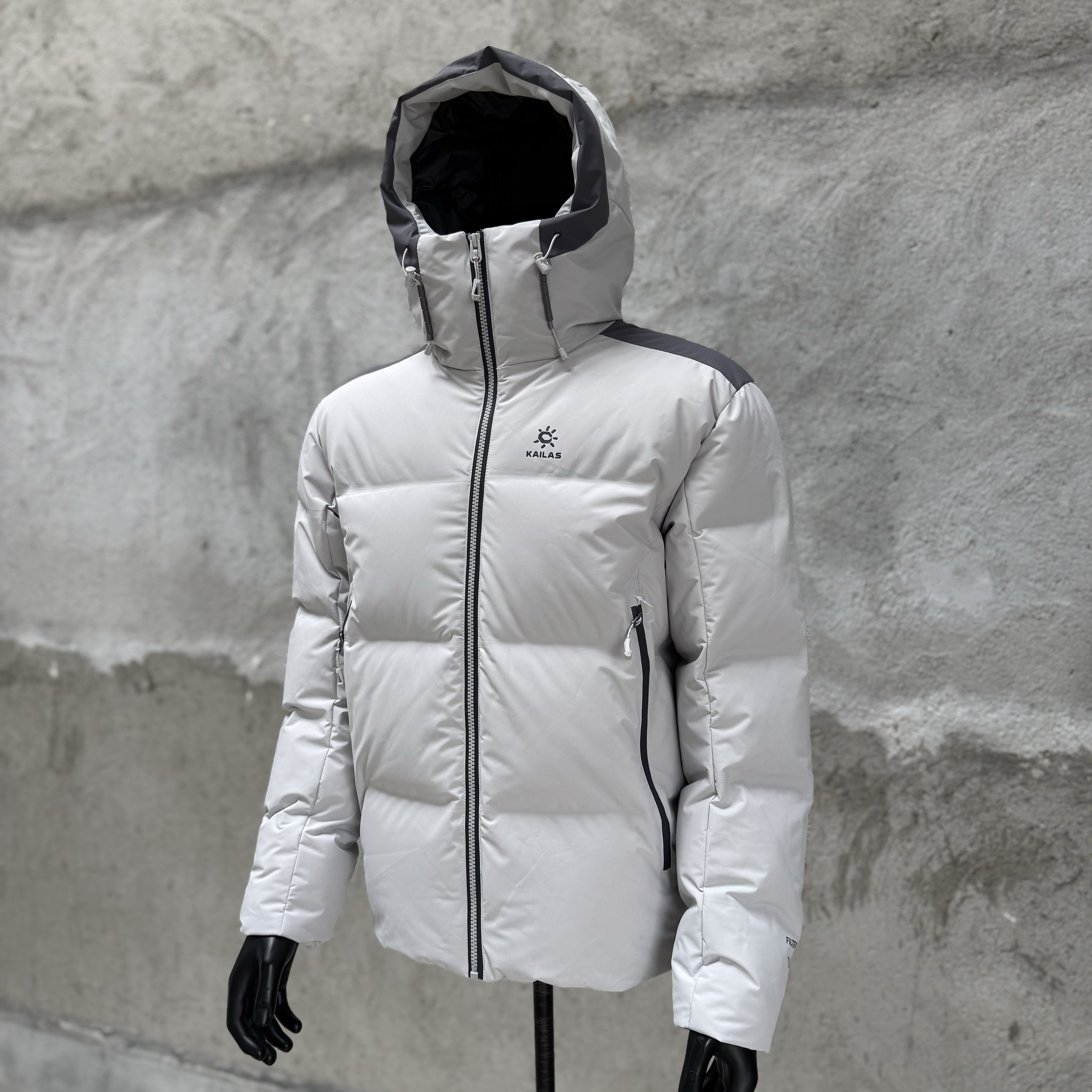 凯乐石KAILAS 达古 700蓬  运动户外徒步滑雪旅行防风保暖透气散热连帽羽绒服外套 男款C0 浅灰色  KG2443101