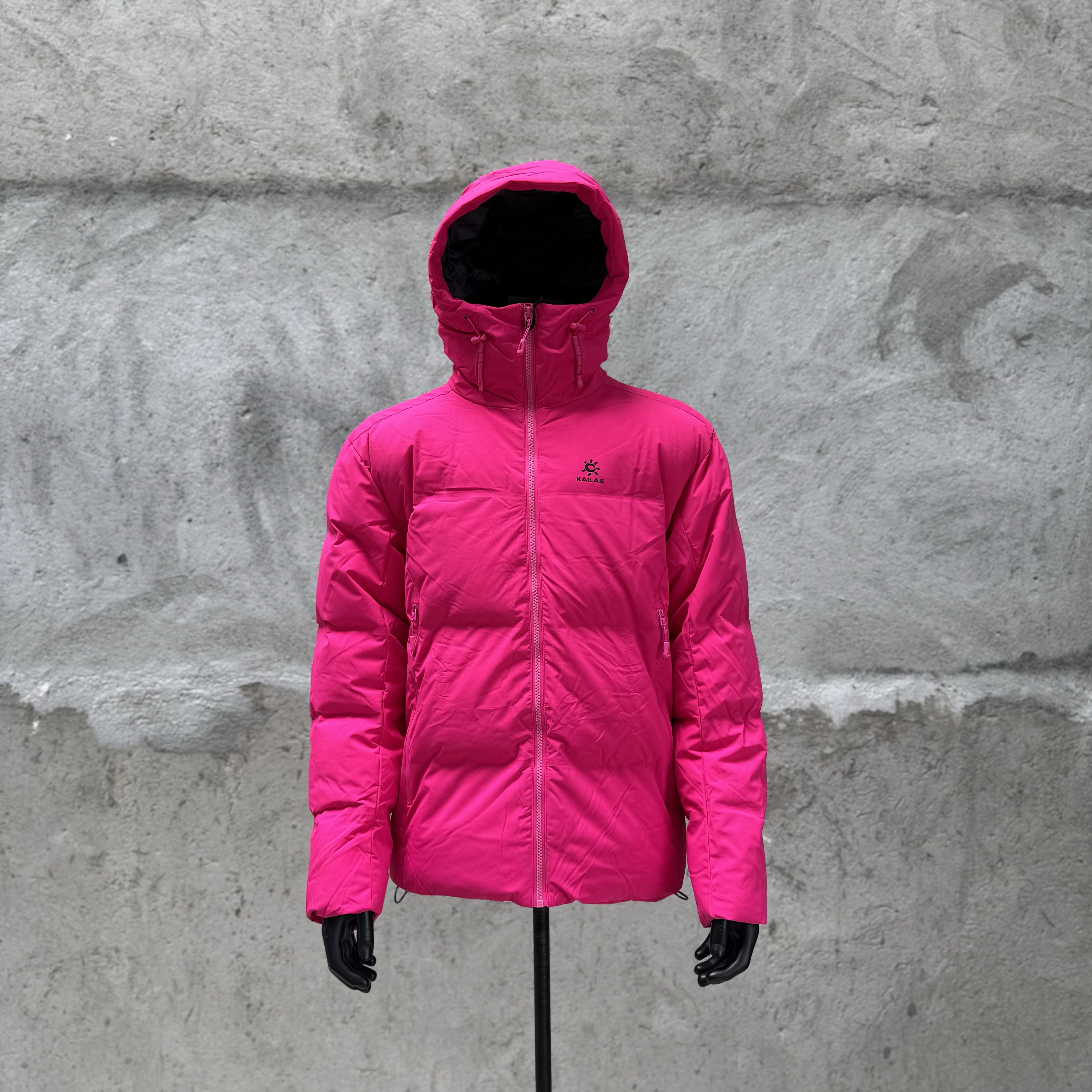 凯乐石KAILAS 达古 700蓬  运动户外徒步滑雪旅行防风保暖透气散热连帽羽绒服外套 男款C0 绒蒿粉