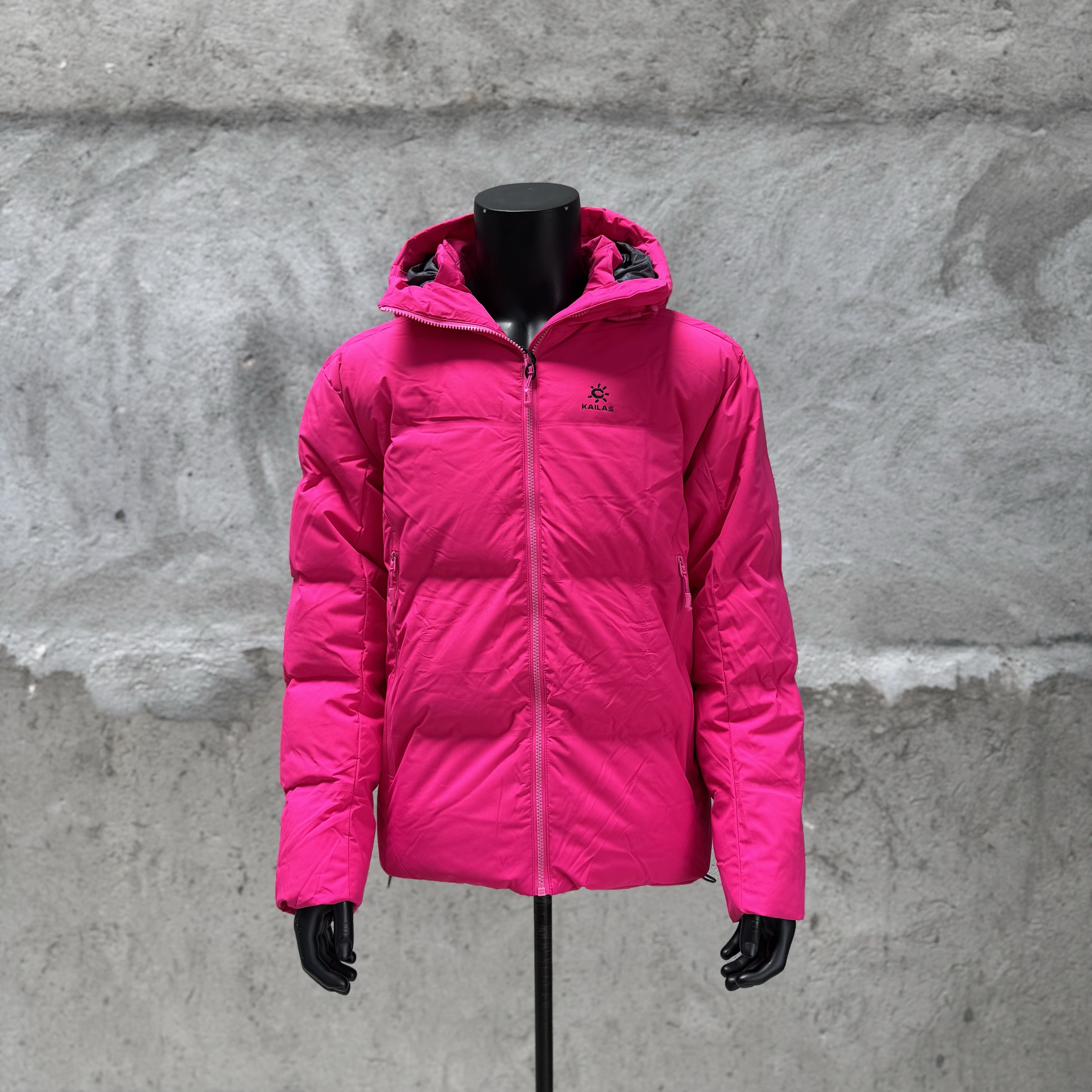 凯乐石KAILAS 达古 700蓬  运动户外徒步滑雪旅行防风保暖透气散热连帽羽绒服外套 男款C0 绒蒿粉