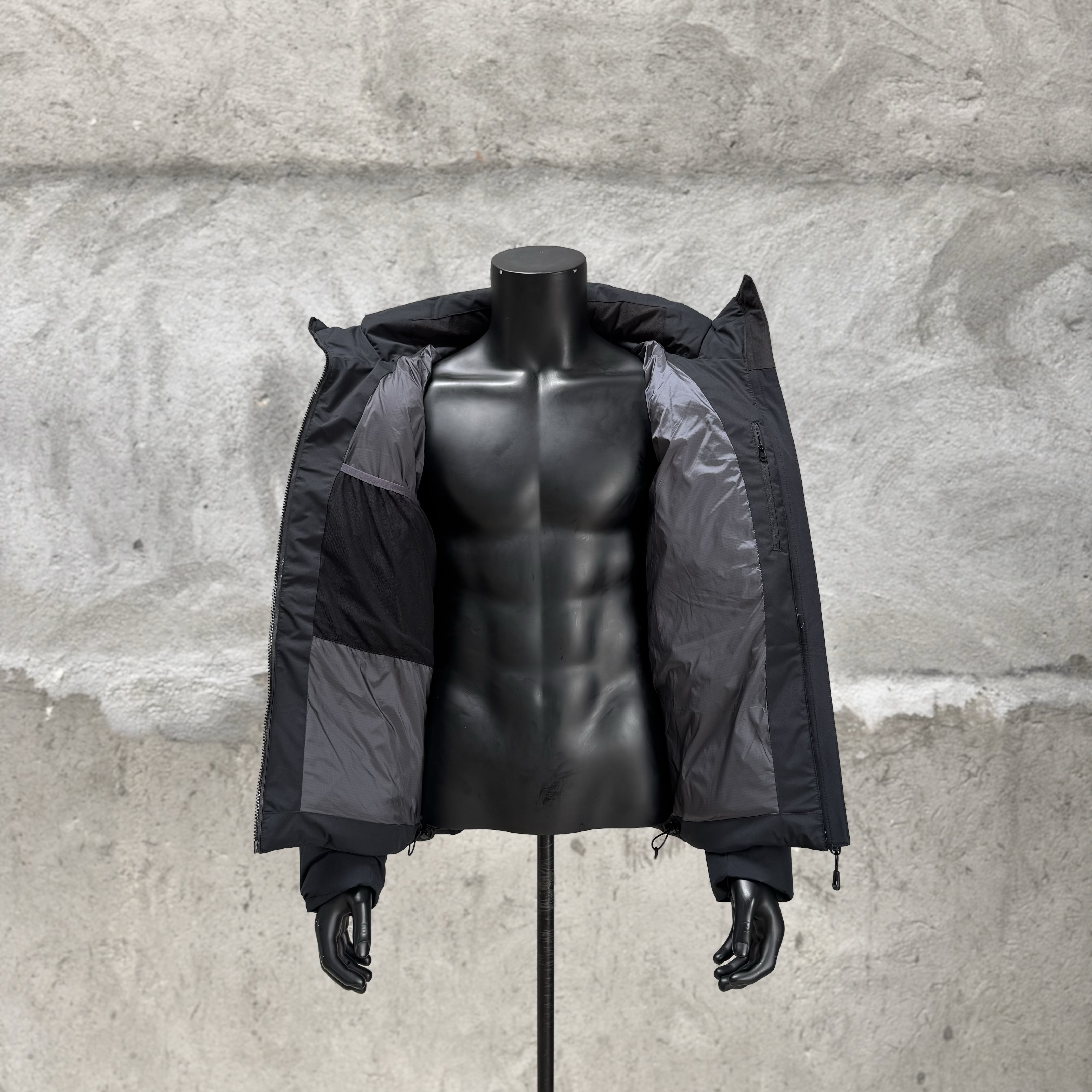 凯乐石KAILAS 达古 700蓬  运动户外徒步滑雪旅行防风保暖透气散热连帽羽绒服外套 男款 黑色 KG2443101  