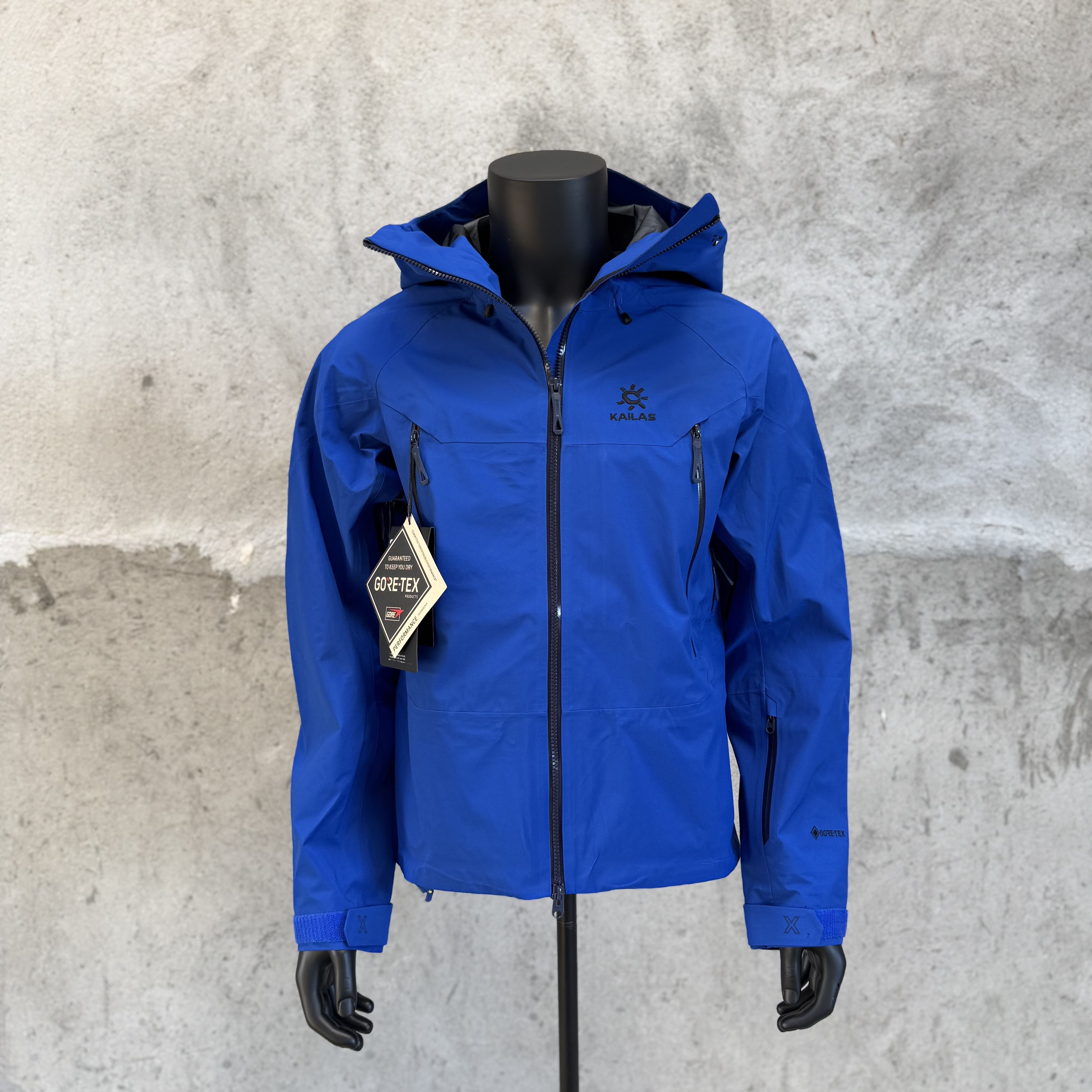 凯乐石KAILAS MONT X  全天候GTX 暴雨户外登山运动 防水防风硬壳冲锋衣 凤搂 男款 KG2331117 勒多曼因蓝