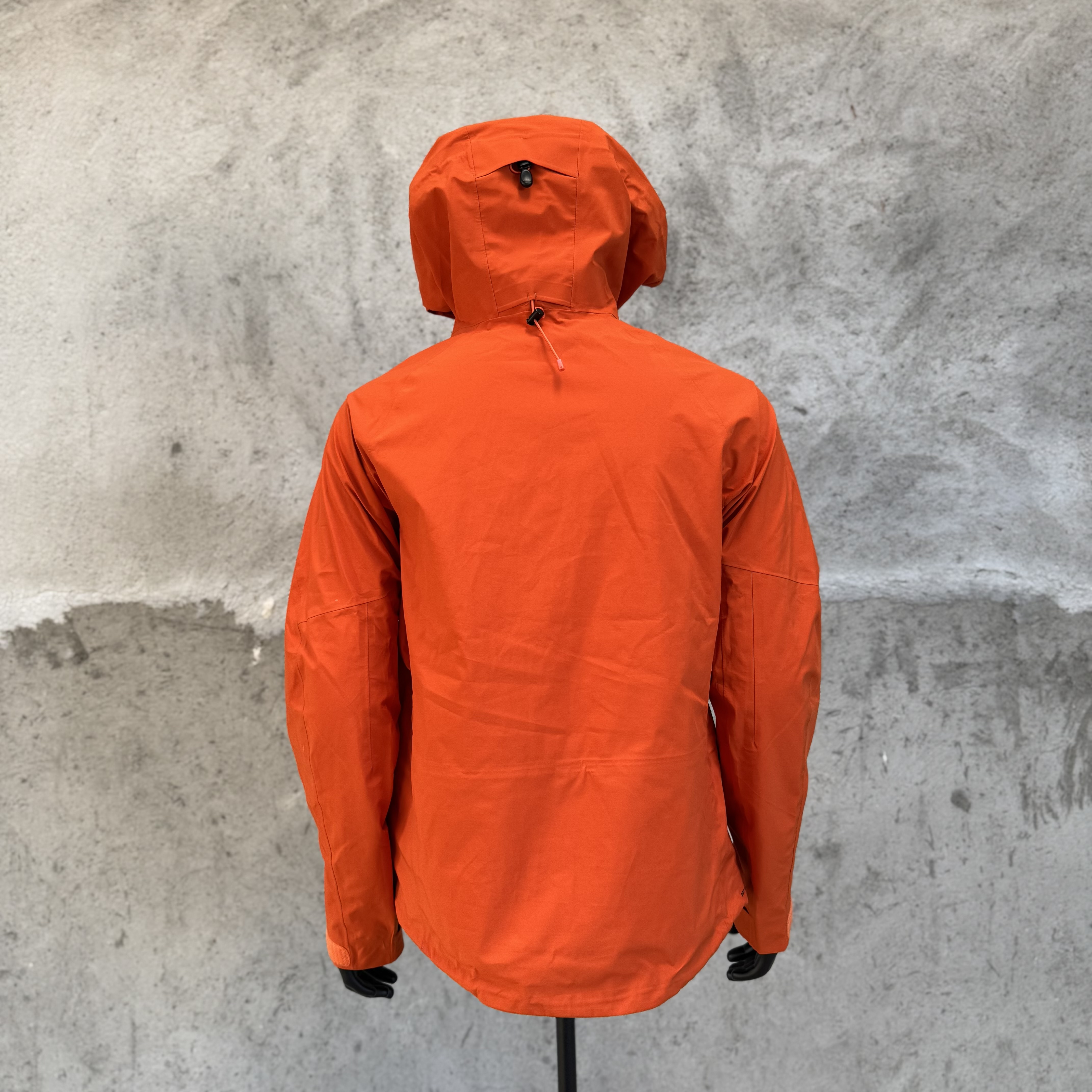 凯乐石KAILAS MONT X  全天候GTX 暴雨户外登山运动 防水防风硬壳冲锋衣 凤搂 男款 KG2331117 氧化橙