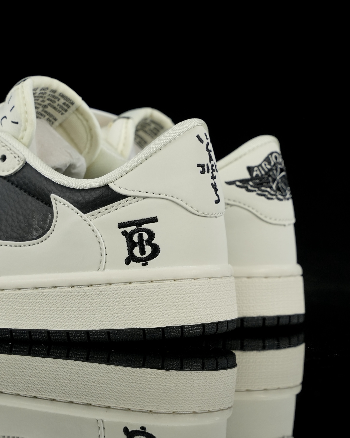 定制 Travis Scott x Air Jordan 1 Low  BURBRRY AJ1 低筒  低筒 倒钩 板鞋 篮球鞋 女鞋 男鞋 波鞋 黑白