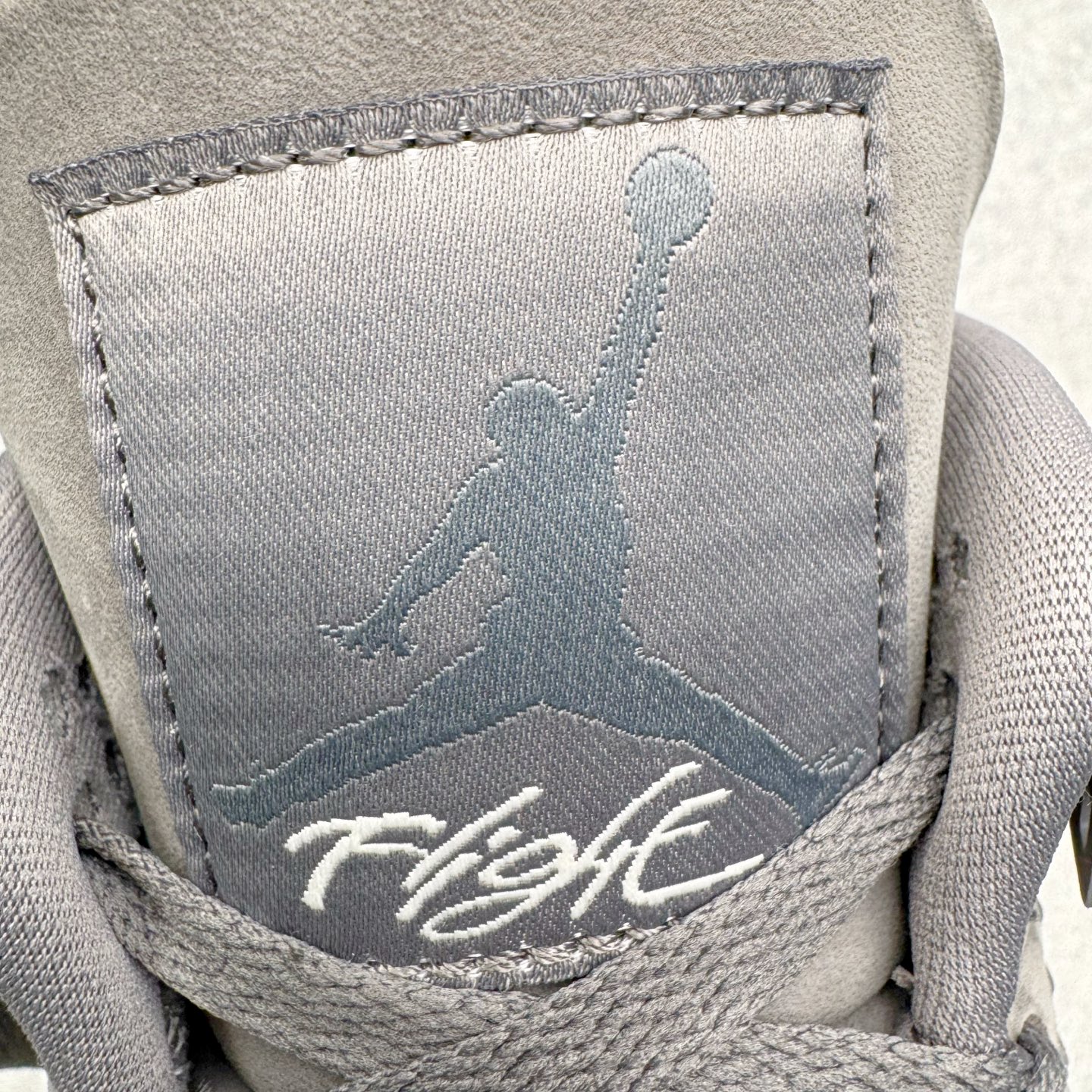   Nigel Sylvester  Air Jordan AJ4   低筒 男鞋  女鞋 耐磨透气 籃球鞋 板鞋 波鞋B0 灰色 HF4340-002