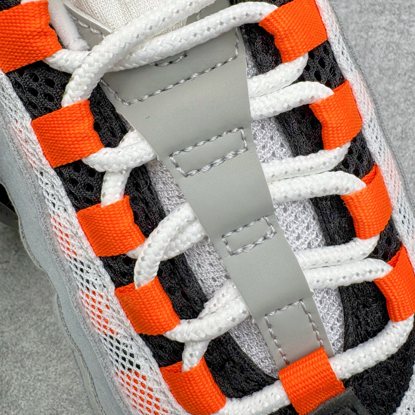 升级最终版 Corteiz Nike Air Max 95  低筒 网布防滑 运动鞋 休闲鞋 球鞋 男鞋 波鞋 灰橙 HM4740-005