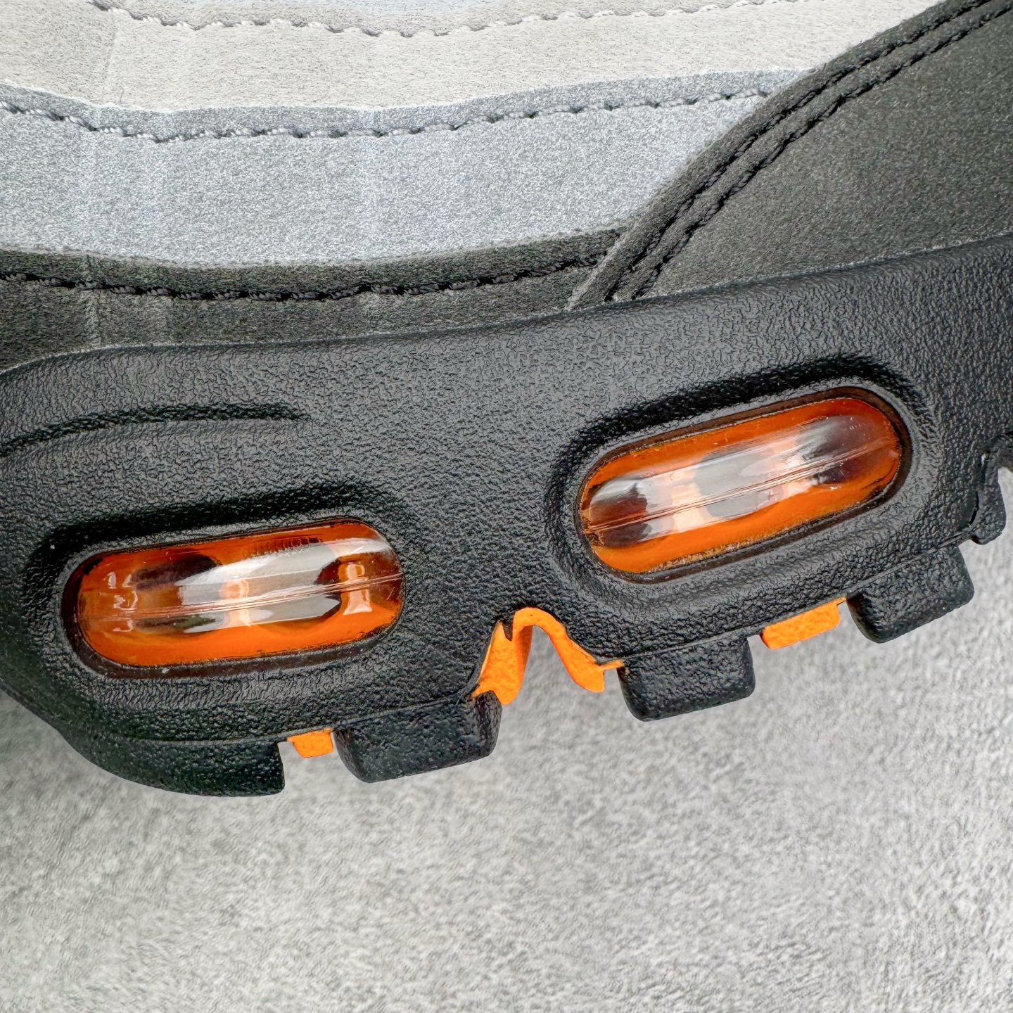 升级最终版 Corteiz Nike Air Max 95  低筒 网布防滑 运动鞋 休闲鞋 球鞋 男鞋 波鞋 灰橙 HM4740-005