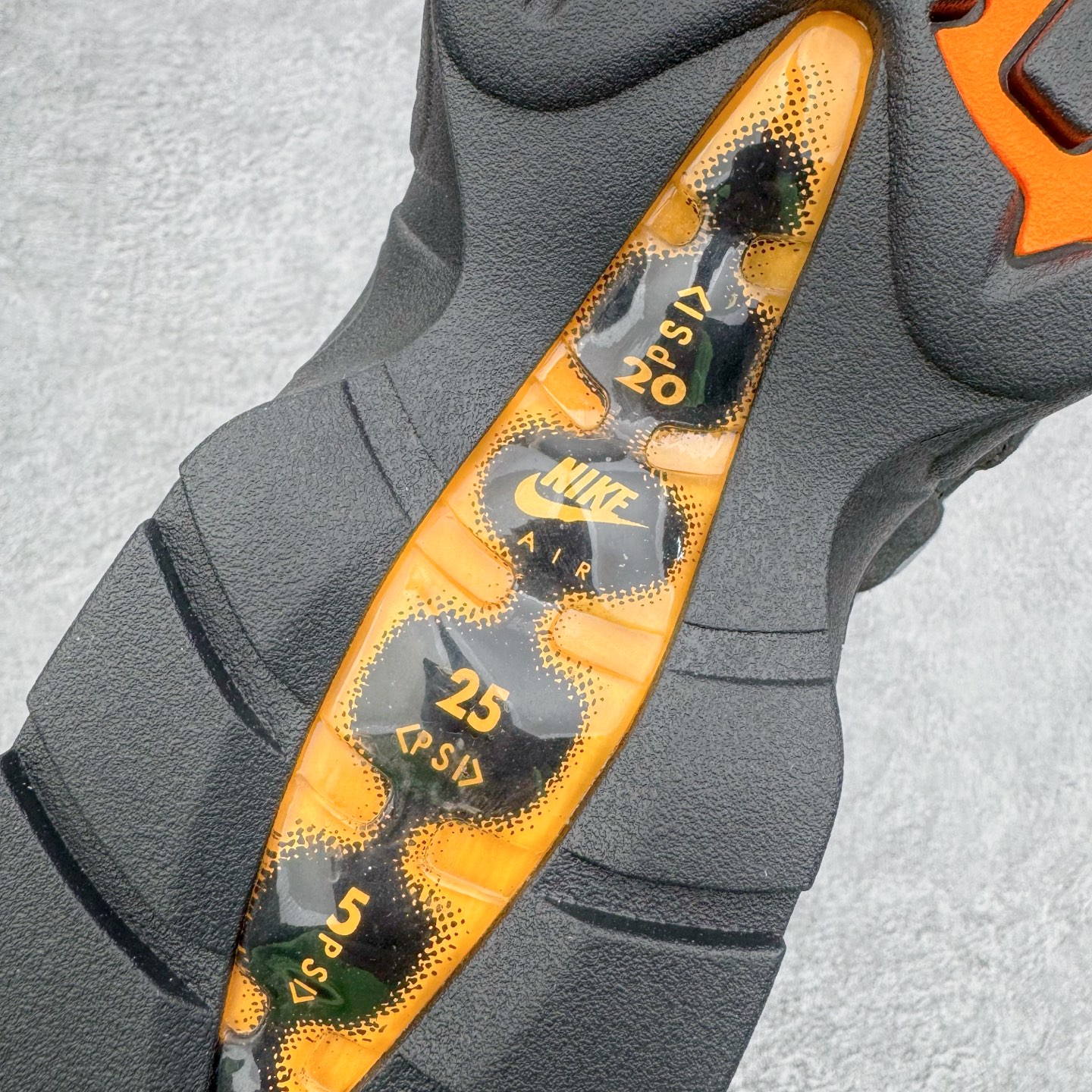 升级最终版 Corteiz Nike Air Max 95  低筒 网布防滑 运动鞋 休闲鞋 球鞋 男鞋 波鞋 灰橙 HM4740-005