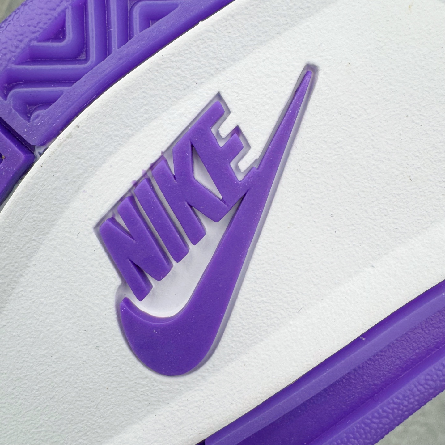 Nigel Sylvester  Air Jordan AJ4   低筒 男鞋  女鞋 耐磨透气 籃球鞋 板鞋 波鞋B0 紫色  HF4340-500