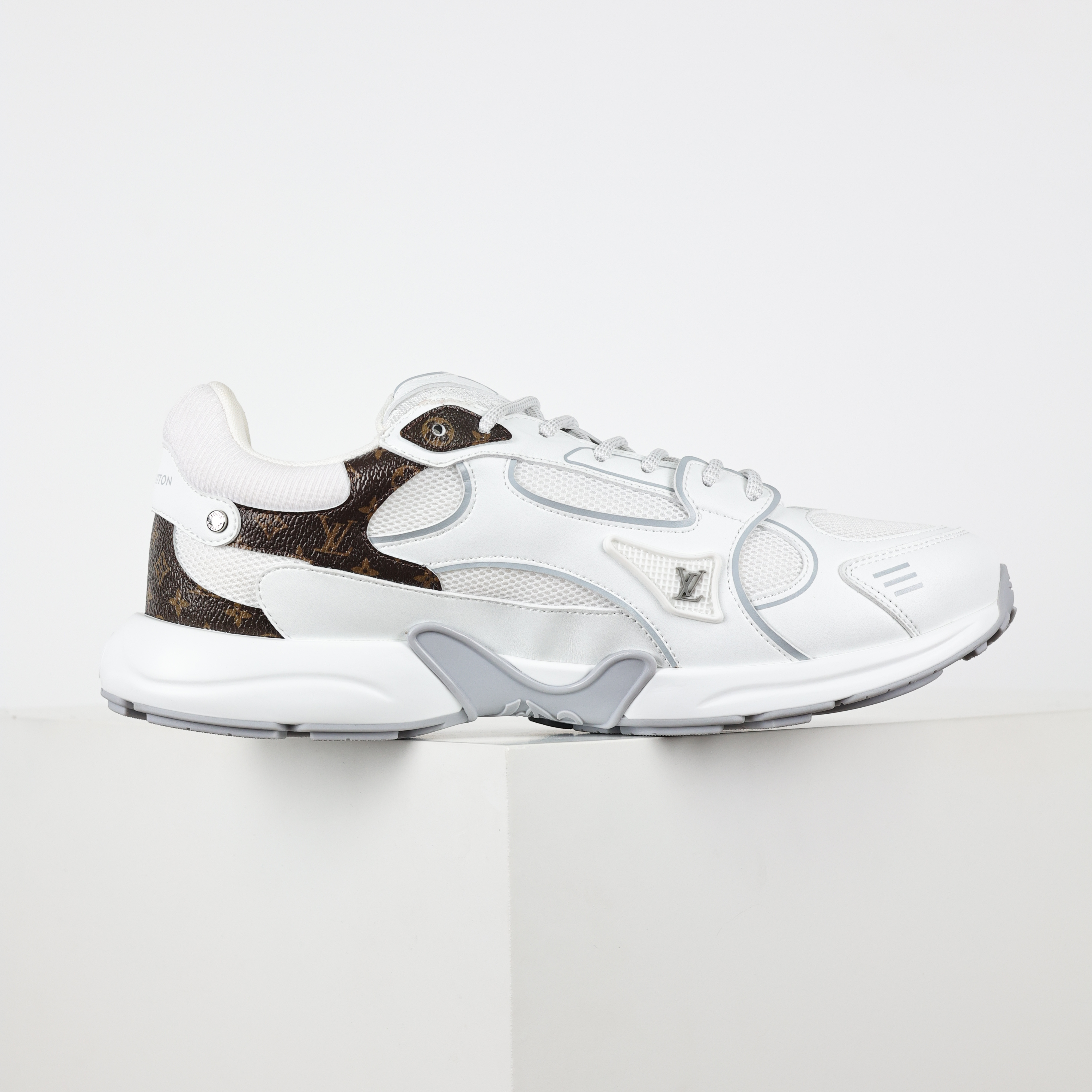 LOUIS VUITTON Olympia LV 路易威登 低筒 圆头 休闲鞋 板鞋 运动鞋 男鞋 女鞋 波鞋C0  白色 1AHOEX