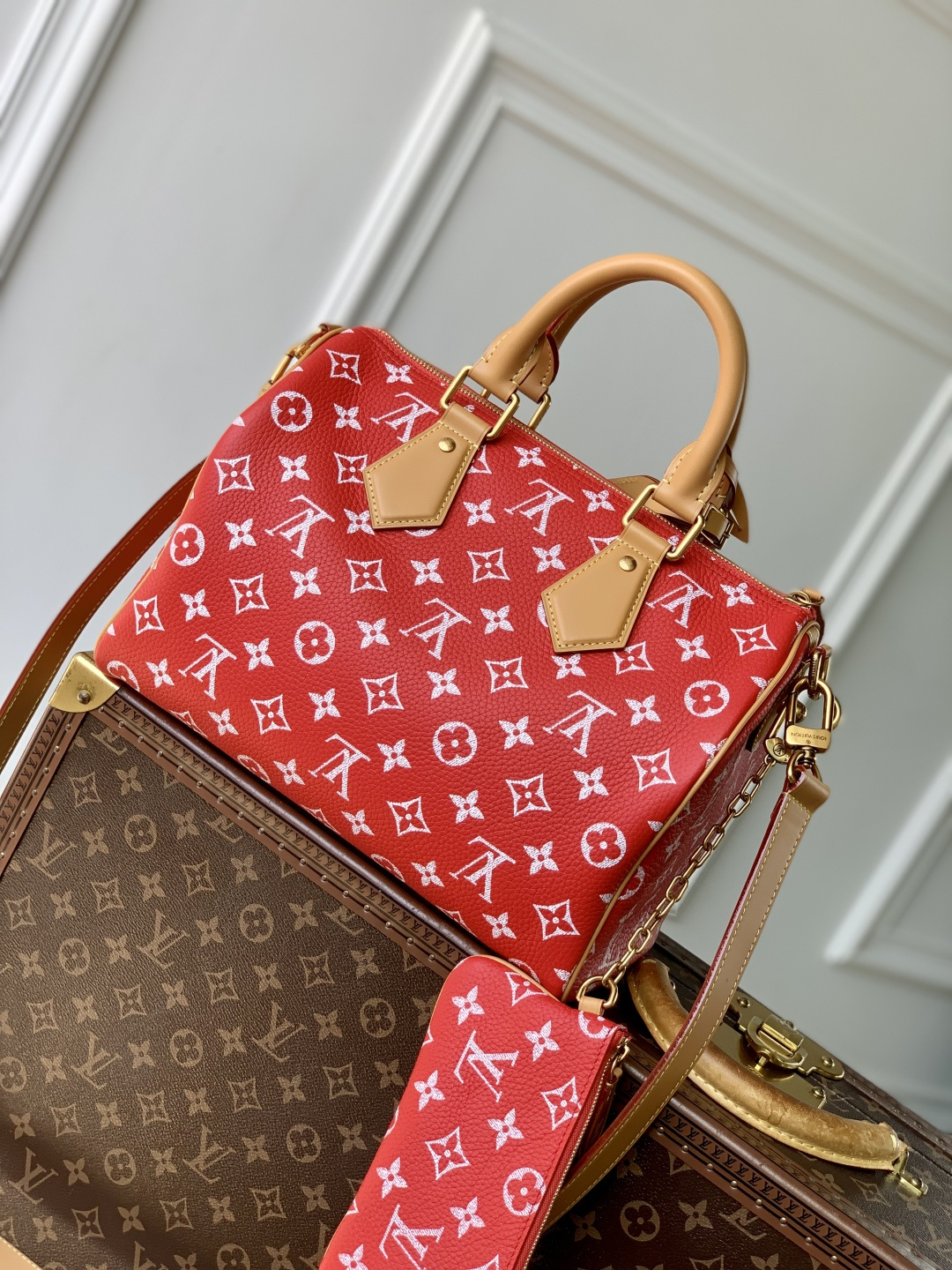 LOUIS VUITTON 路易威登 LV Speedy P9 30 可拆卸肩带 LV牛皮革 斜挎包 单肩包 双肩包 水桶 手提包  红色