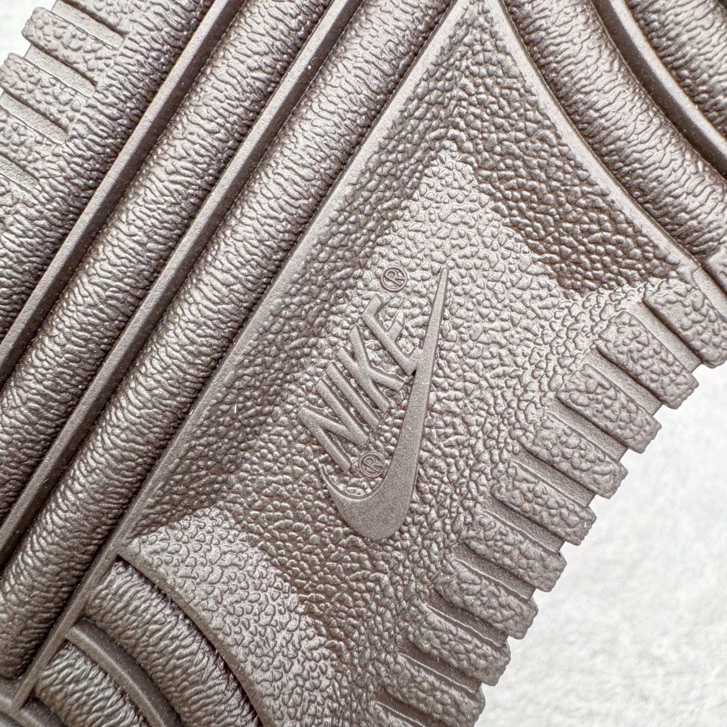 Air Force 1 Low  空军一号 低筒 休闲鞋 板鞋 男鞋 女鞋 波鞋 棕色 IH1698-200