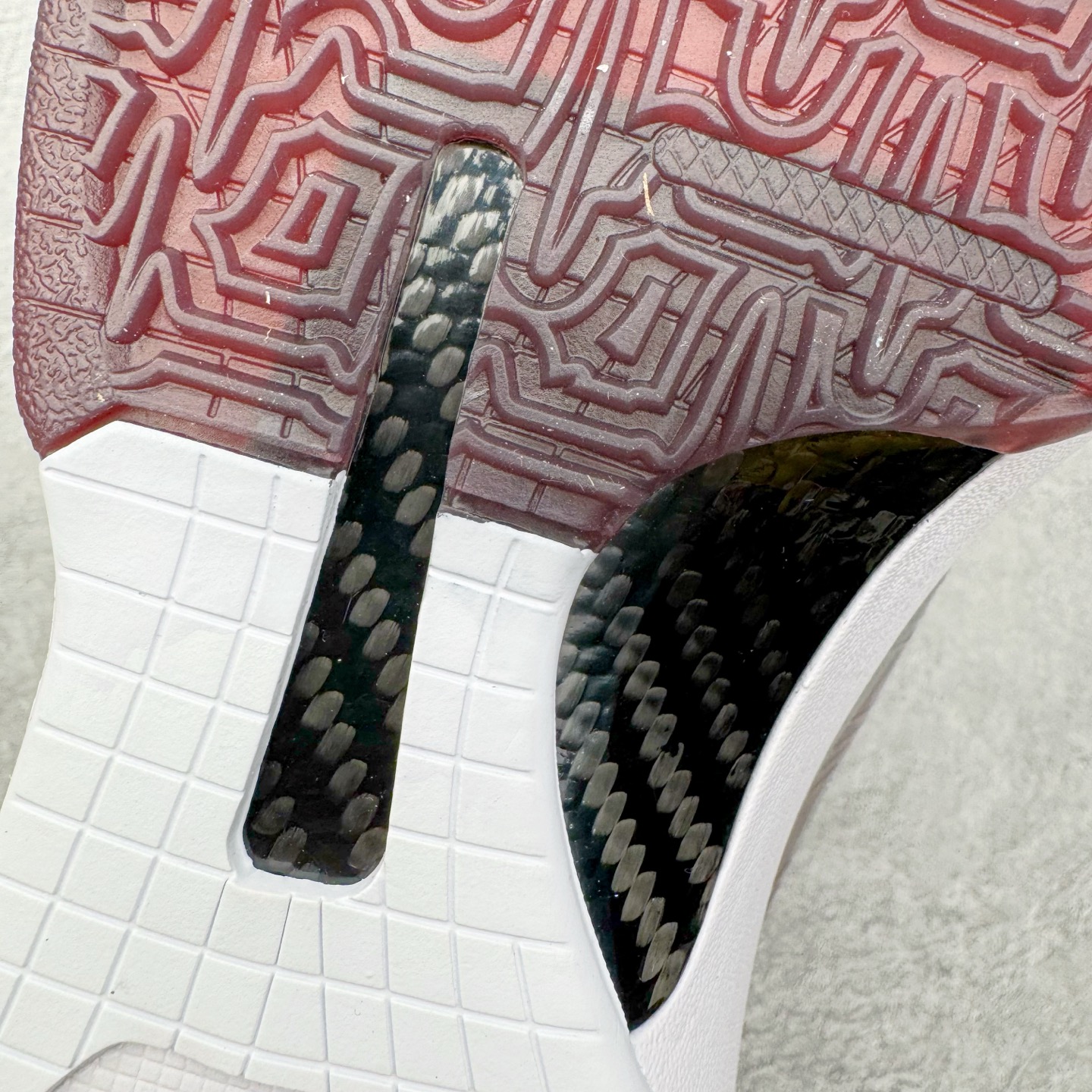 S2 Kobe5  科比 5  前掌气垫 后掌EVA 籃球鞋 球鞋 實戰鞋  真碳板  波鞋  高中母校 银红 IM0557-001