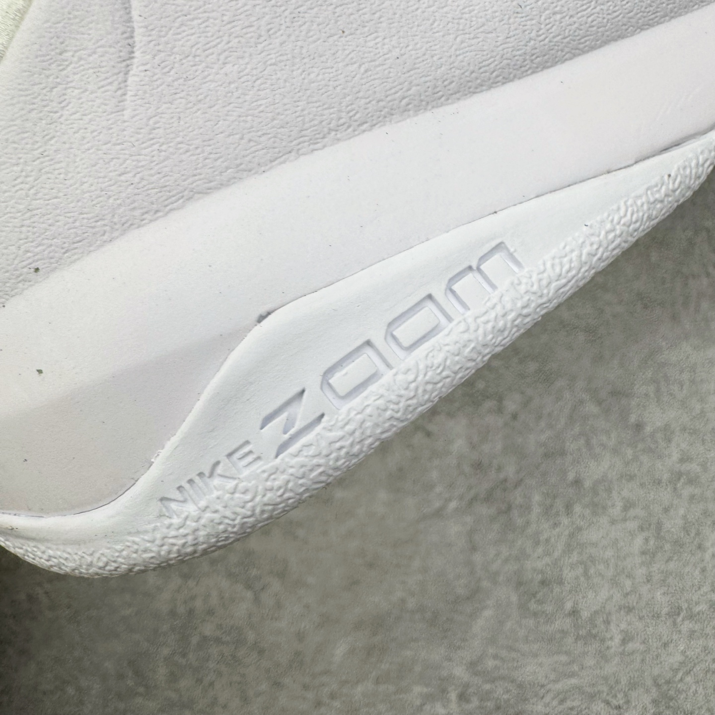 S2 Kobe5  科比 5  前掌气垫 后掌EVA 籃球鞋 球鞋 實戰鞋  真碳板  波鞋  高中母校 银红 IM0557-001