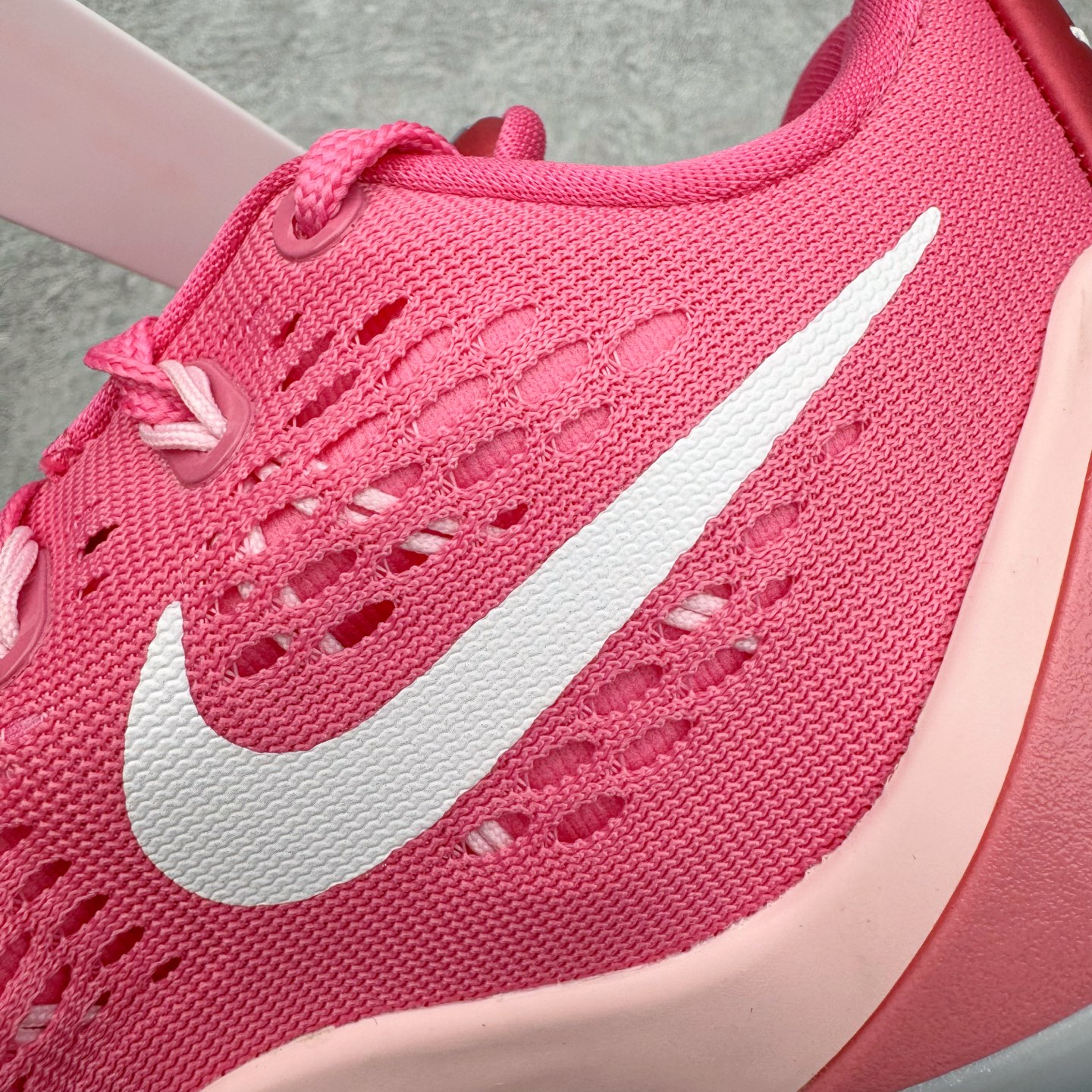 灭世MAX KOBE 9  EM Think Pink PE 科比9 低筒 篮球鞋 实战鞋 球鞋 男鞋 波鞋 粉色乳腺癌 HQ4995-600